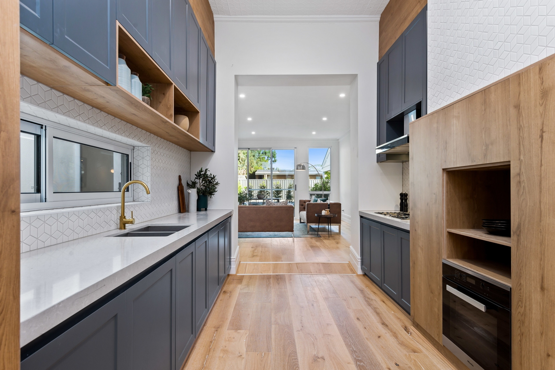 382 The Parade (entrance Walsall Street), Kensington Park Sold by Giordano & Partners - image 15