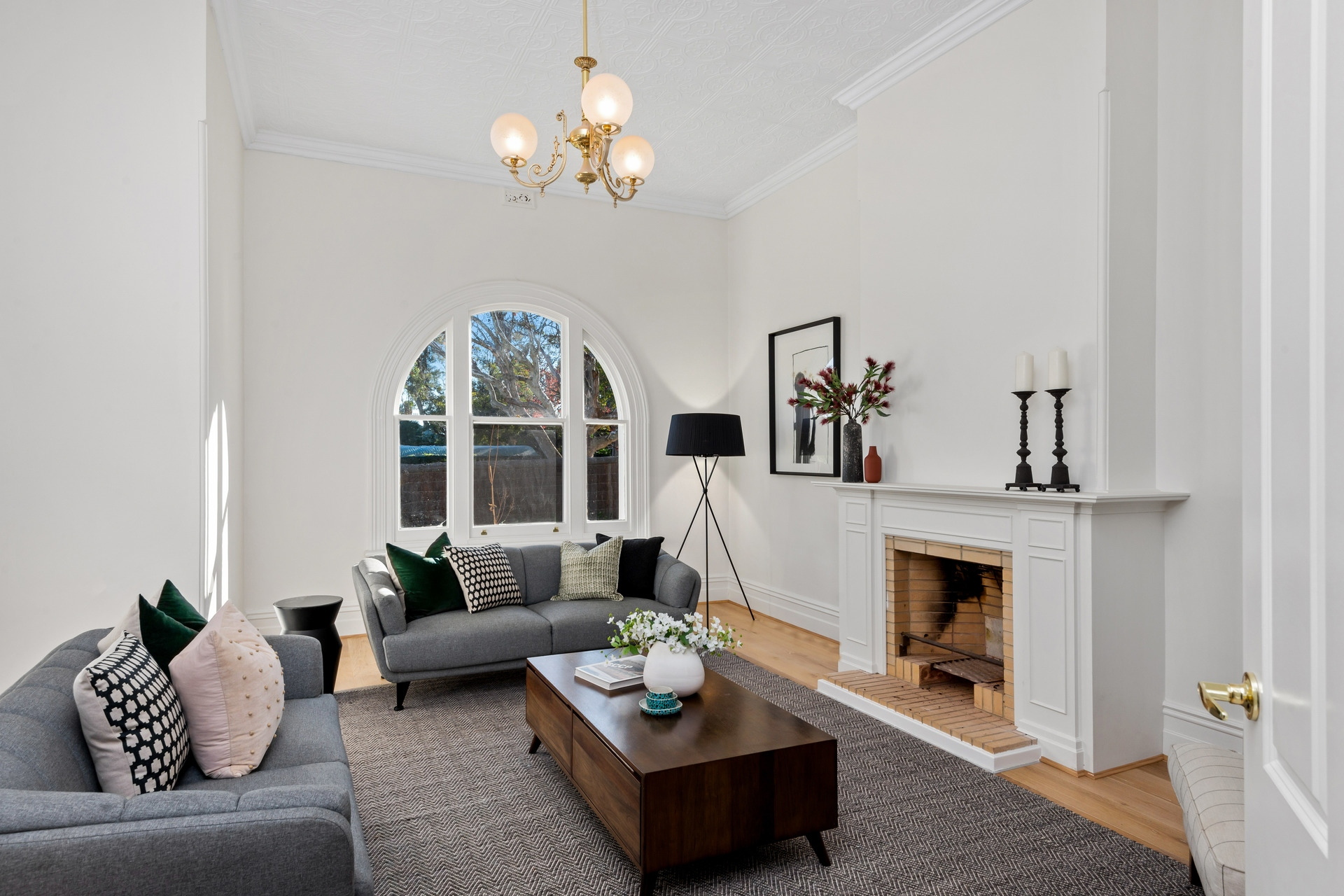 382 The Parade (entrance Walsall Street), Kensington Park Sold by Giordano & Partners - image 4