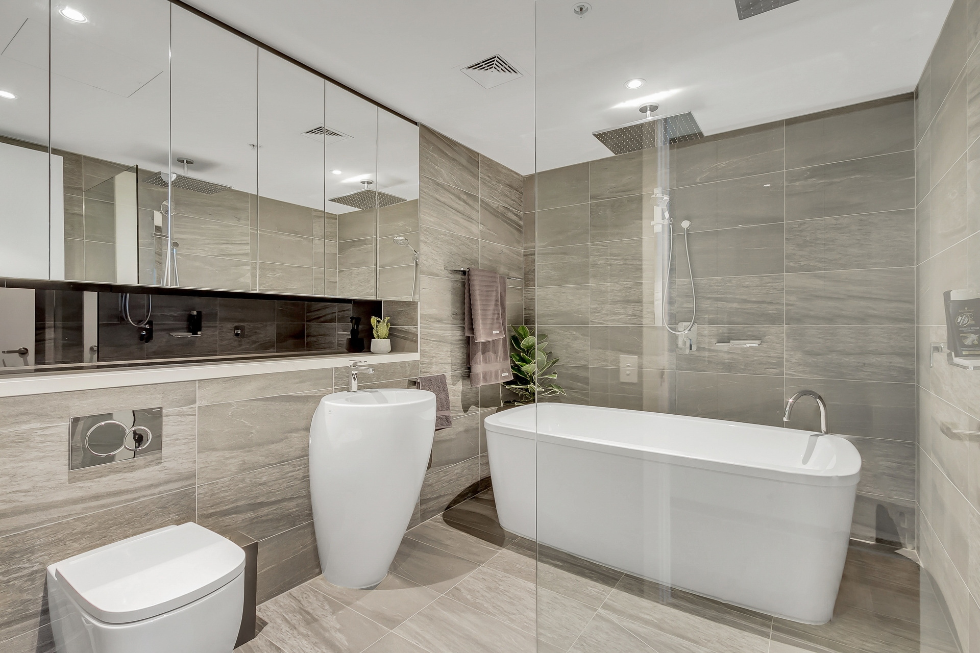 1401/180 Morphett Street, Adelaide Sold by Giordano & Partners - image 12