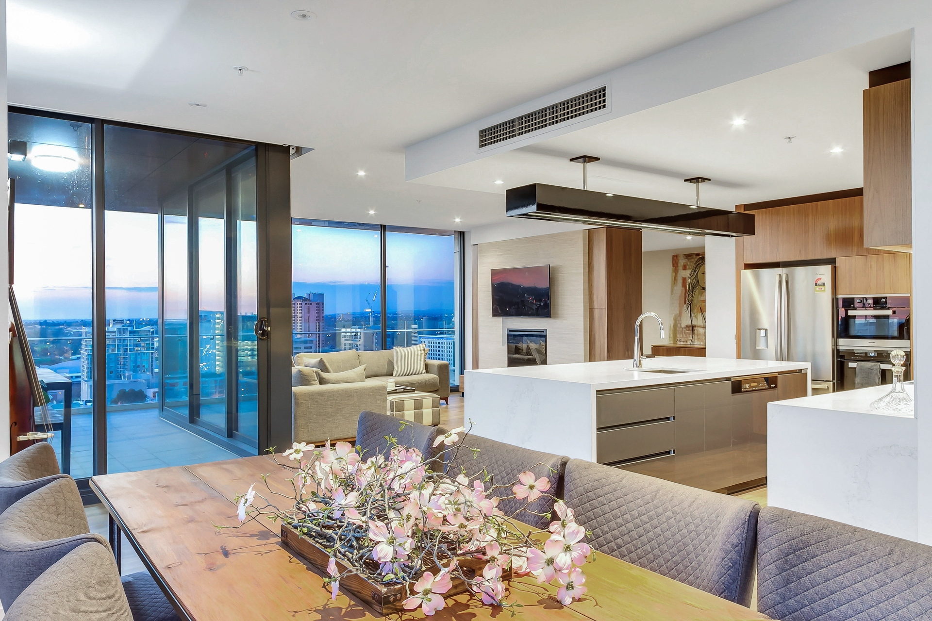 1401/180 Morphett Street, Adelaide Sold by Giordano & Partners - image 2