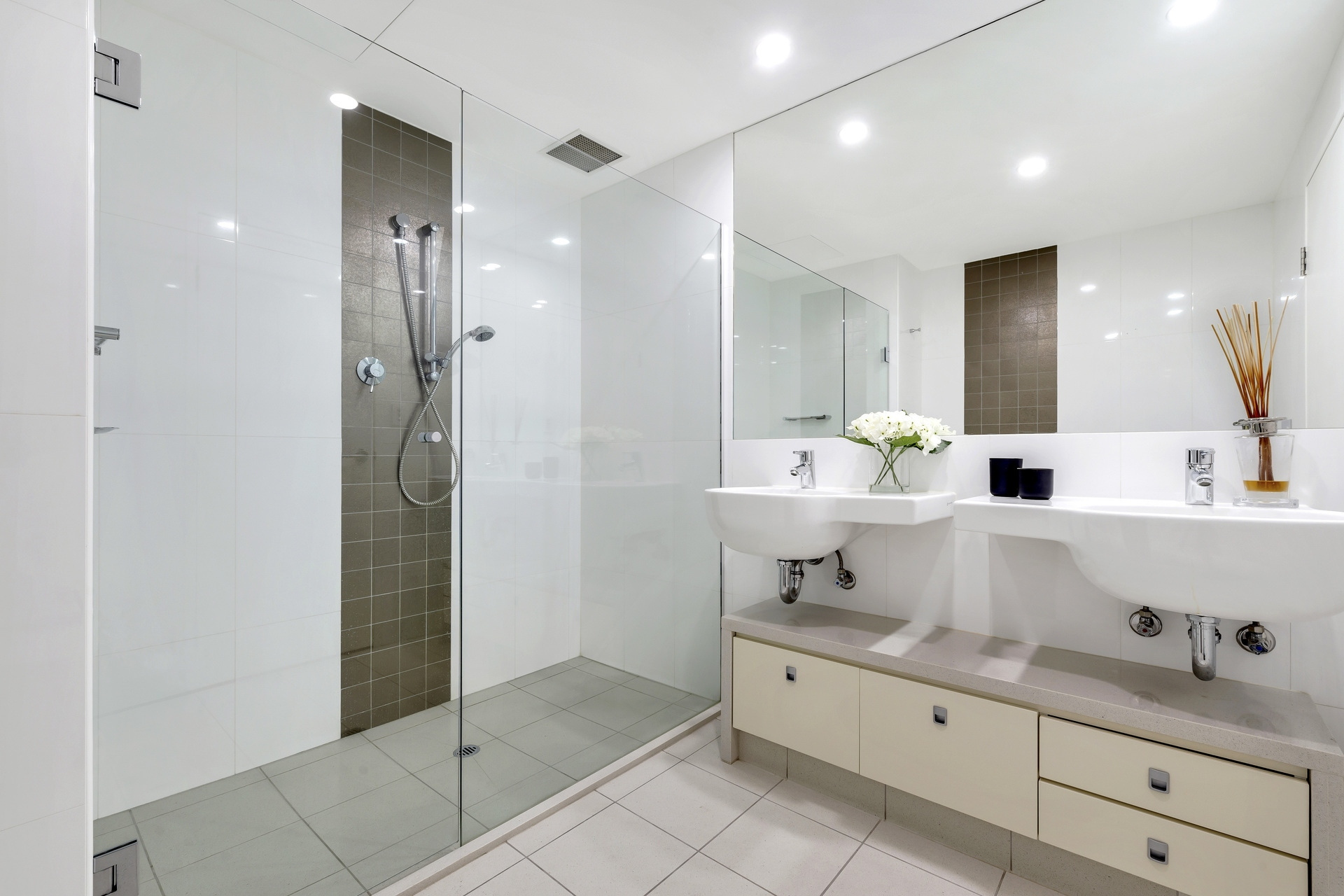 908/19 Holdfast Promenade, Glenelg Sold by Giordano & Partners - image 13