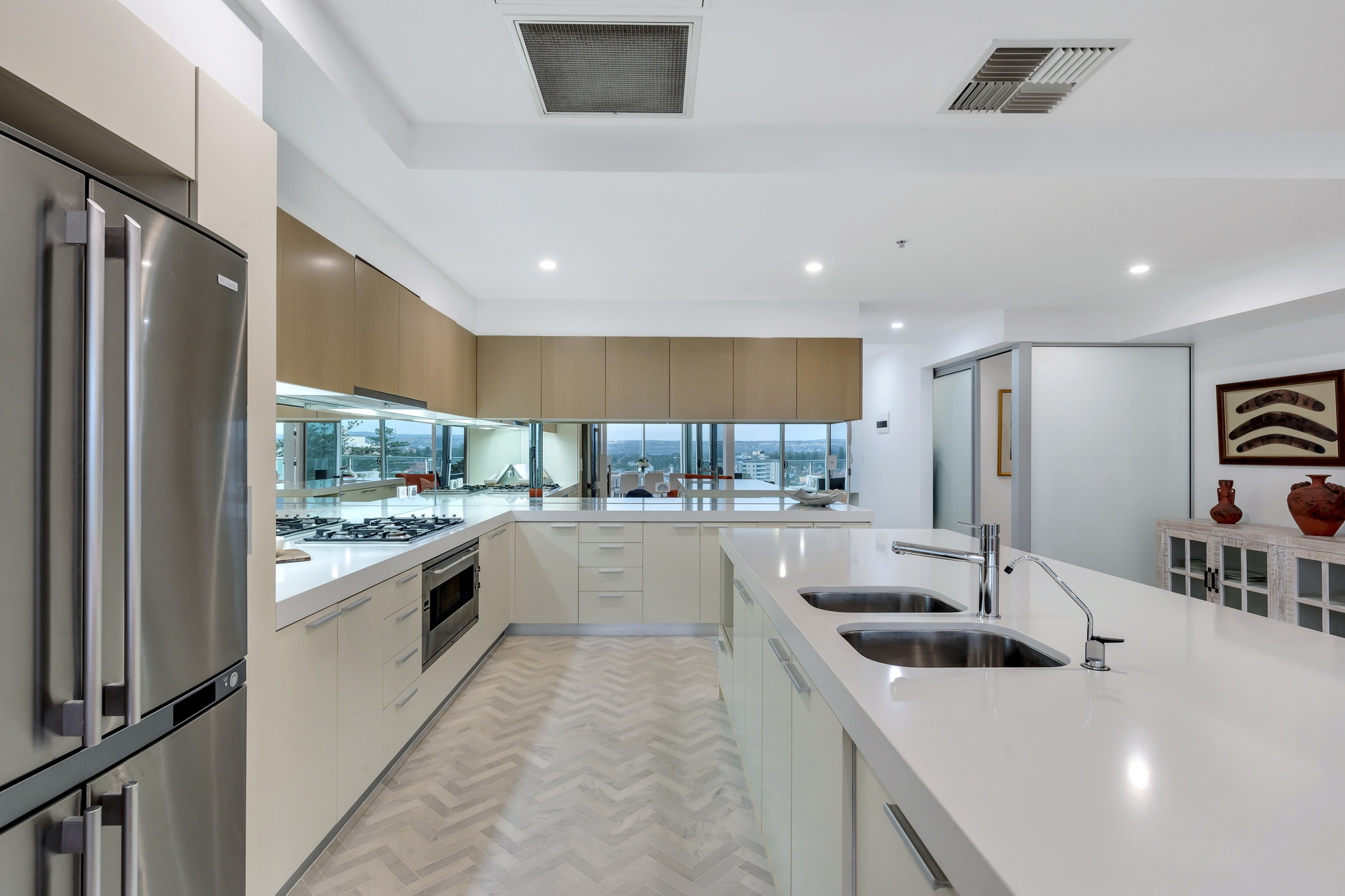 908/19 Holdfast Promenade, Glenelg Sold by Giordano & Partners - image 3