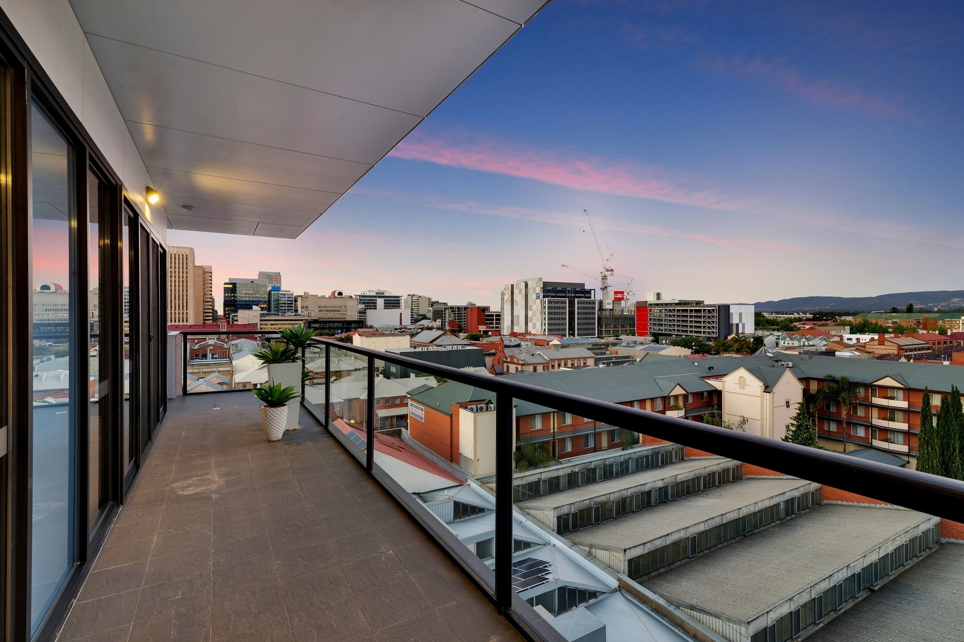 607/18 Surflen Street, Adelaide Sold by Giordano & Partners - image 2