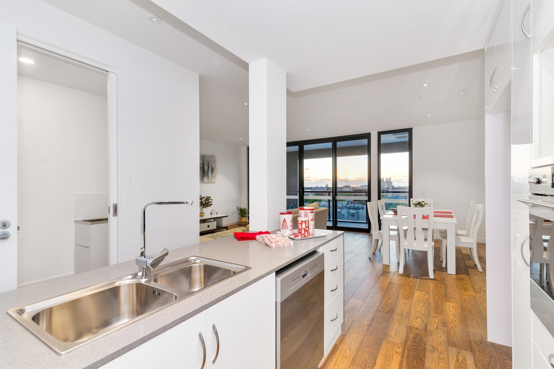 607/18 Surflen Street, Adelaide Sold by Giordano & Partners - image 4