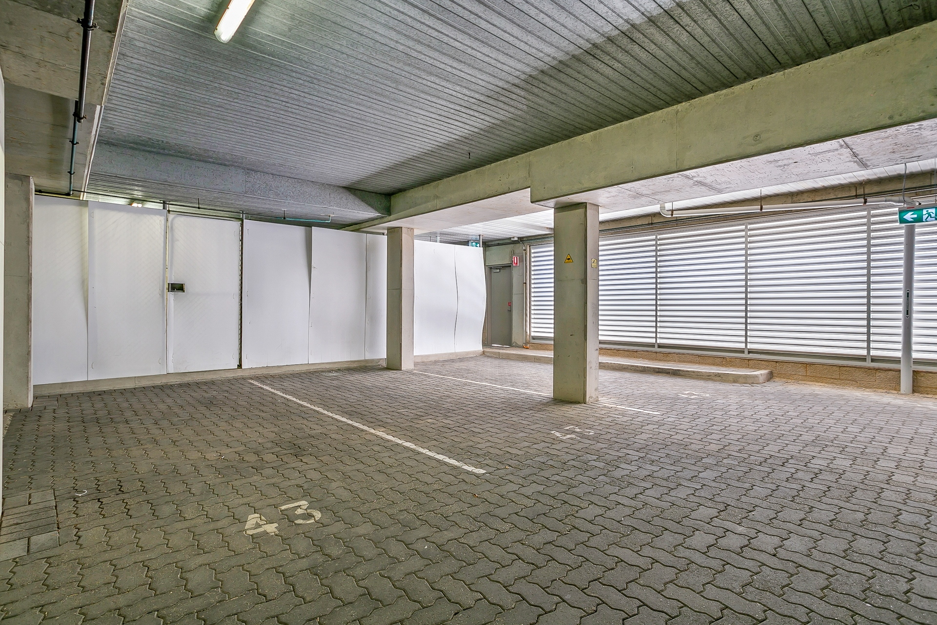 4.3/8-9 North Esplanade, Glenelg North Sold by Giordano & Partners - image 14