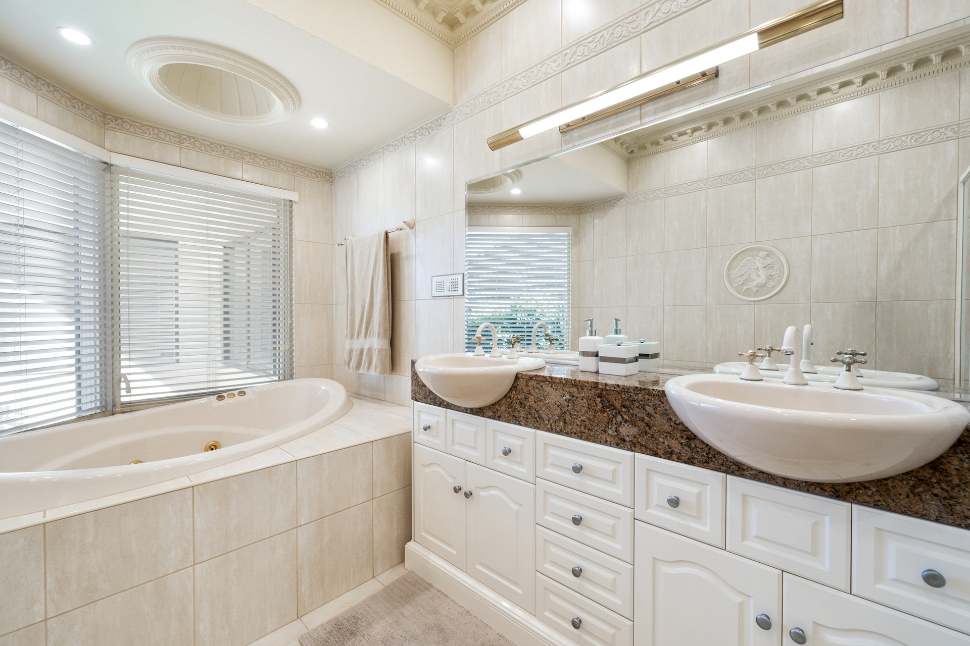 4A Bournemouth Street, Tennyson Sold by Giordano & Partners - image 23