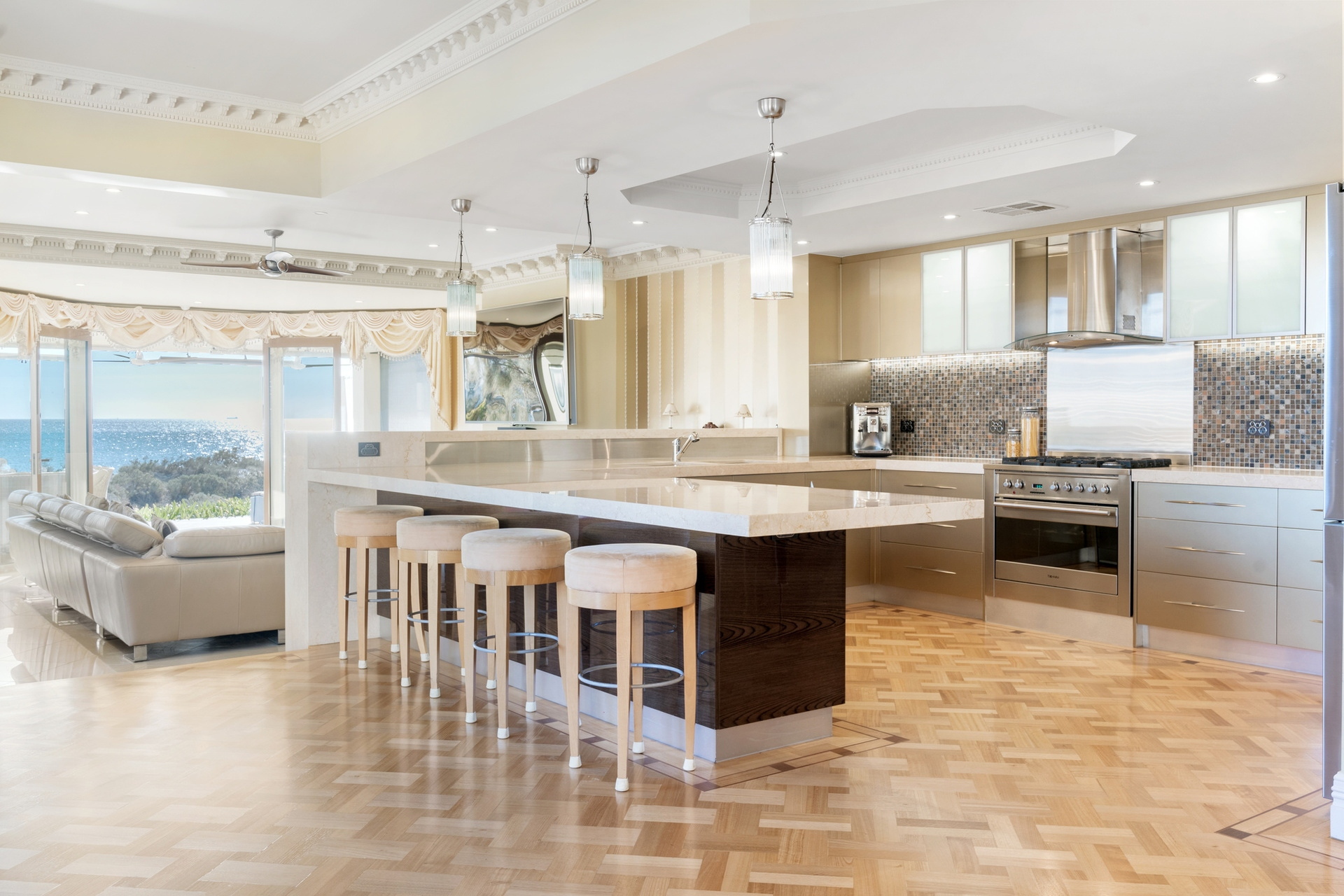 4A Bournemouth Street, Tennyson Sold by Giordano & Partners - image 5