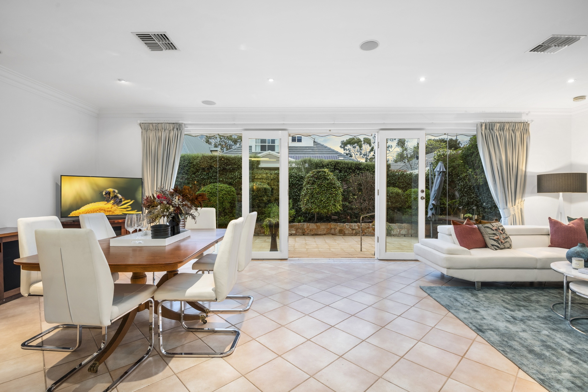 8 Deakin Grove, Glenside Sold by Giordano & Partners - image 5