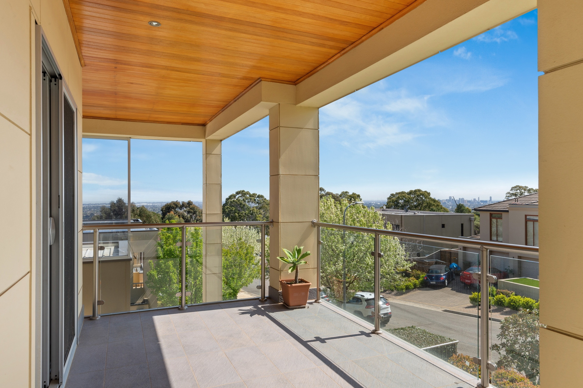 12 Arcadia Court, Mitcham Sold by Giordano & Partners - image 9