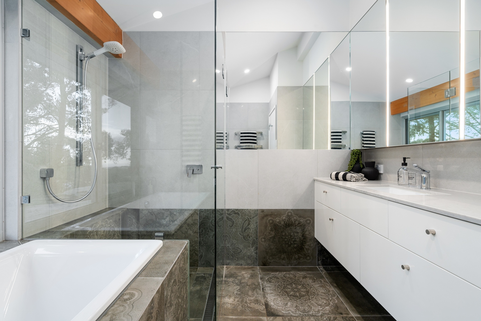 8 Heather Road, Crafers West Sold by Giordano & Partners - image 22