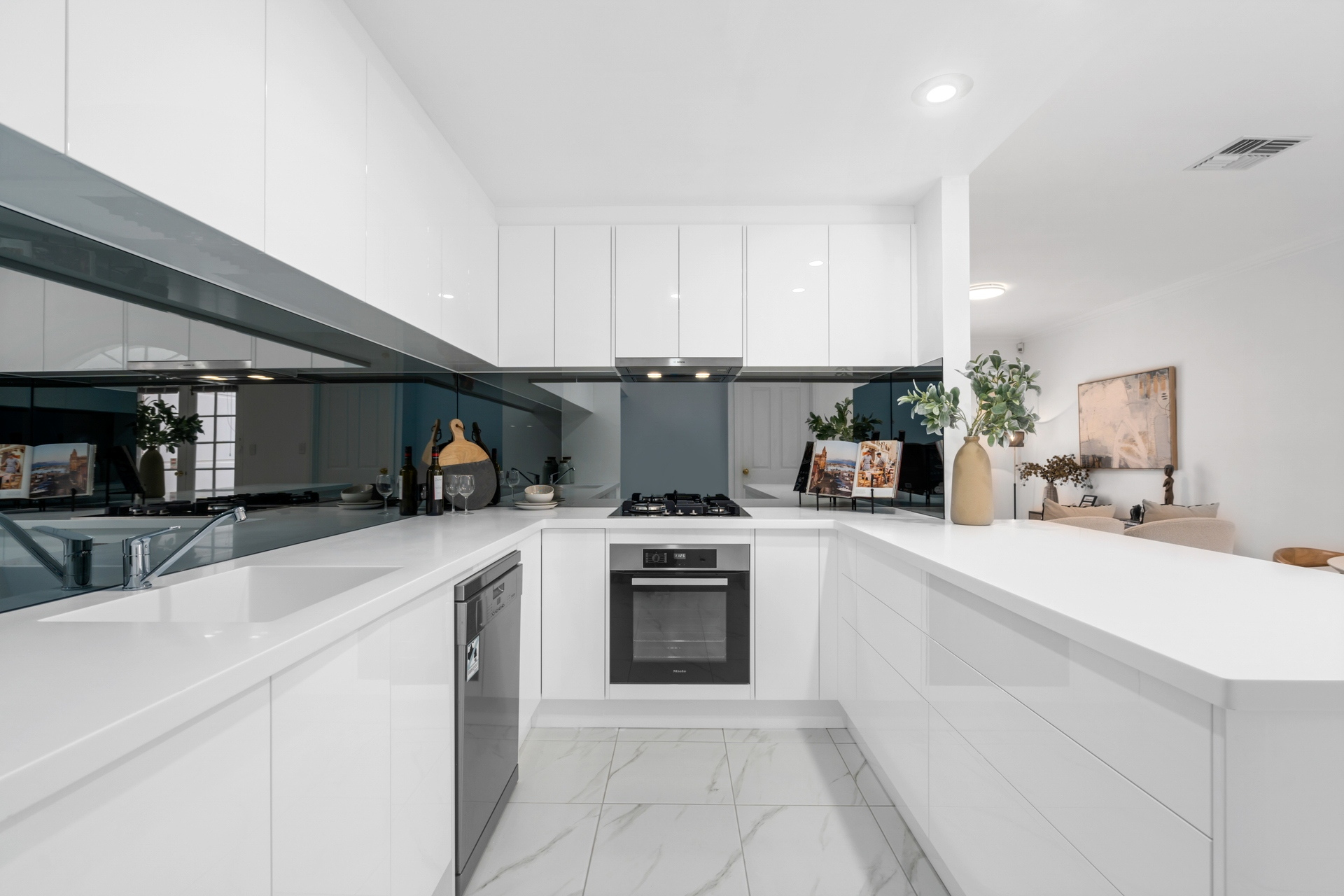 135 Gover Street, North Adelaide Sold by Giordano & Partners - image 3