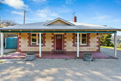 207 Raymonds Road, Basket Range Leased by Giordano & Partners