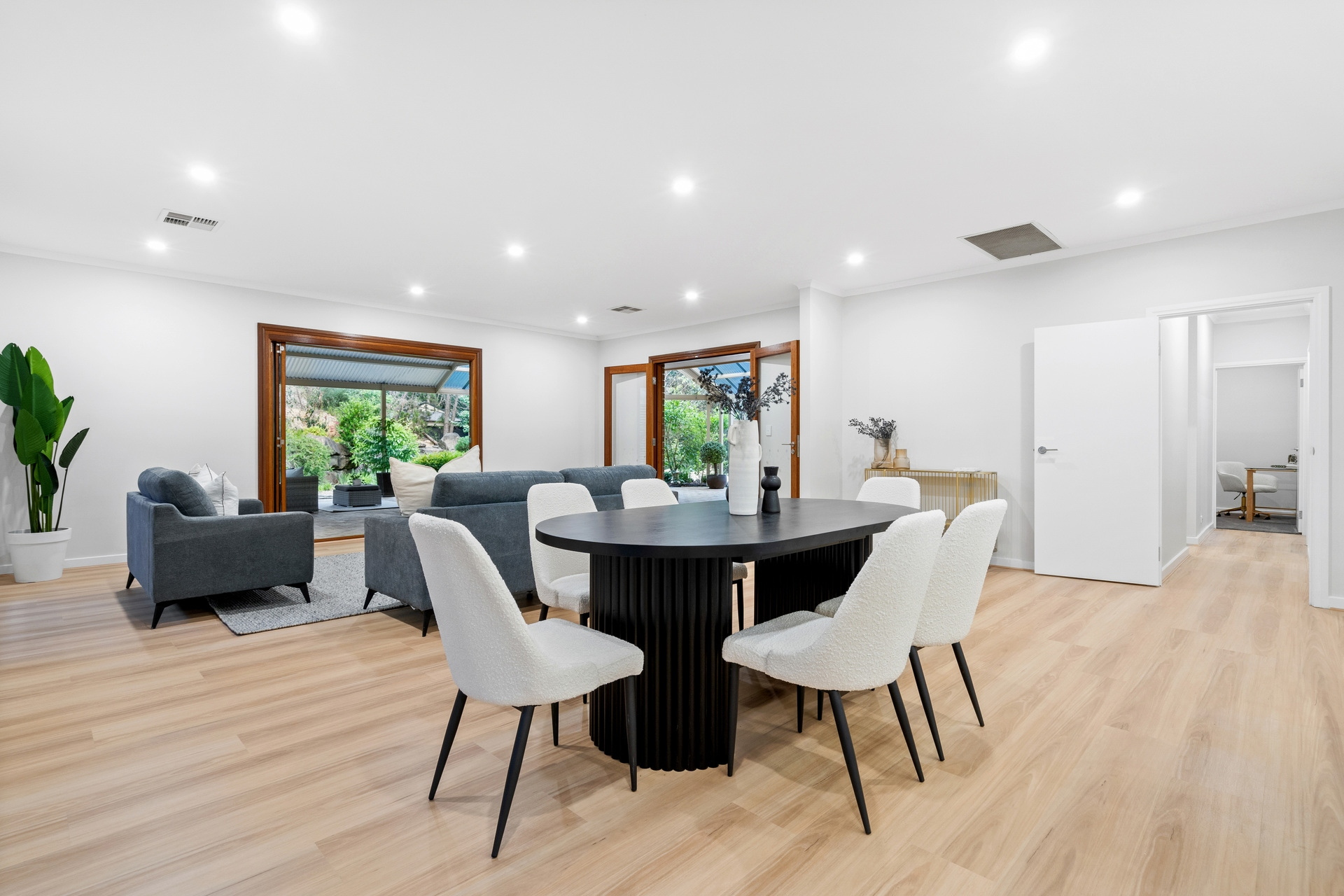 35 Upper Sturt Road, Crafers West Sold by Giordano & Partners - image 4