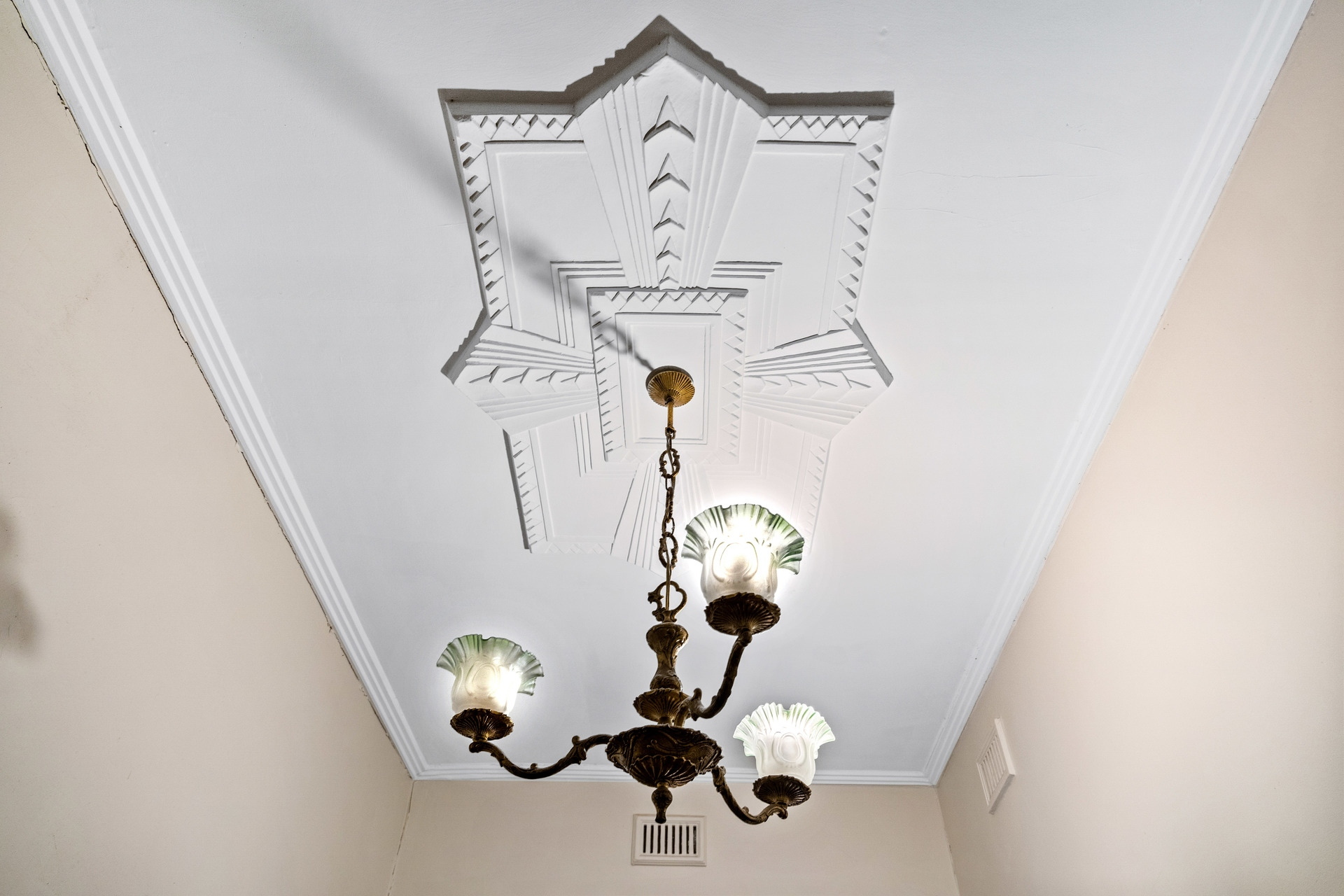 27 Warren Avenue, Prospect Sold by Giordano & Partners - image 5