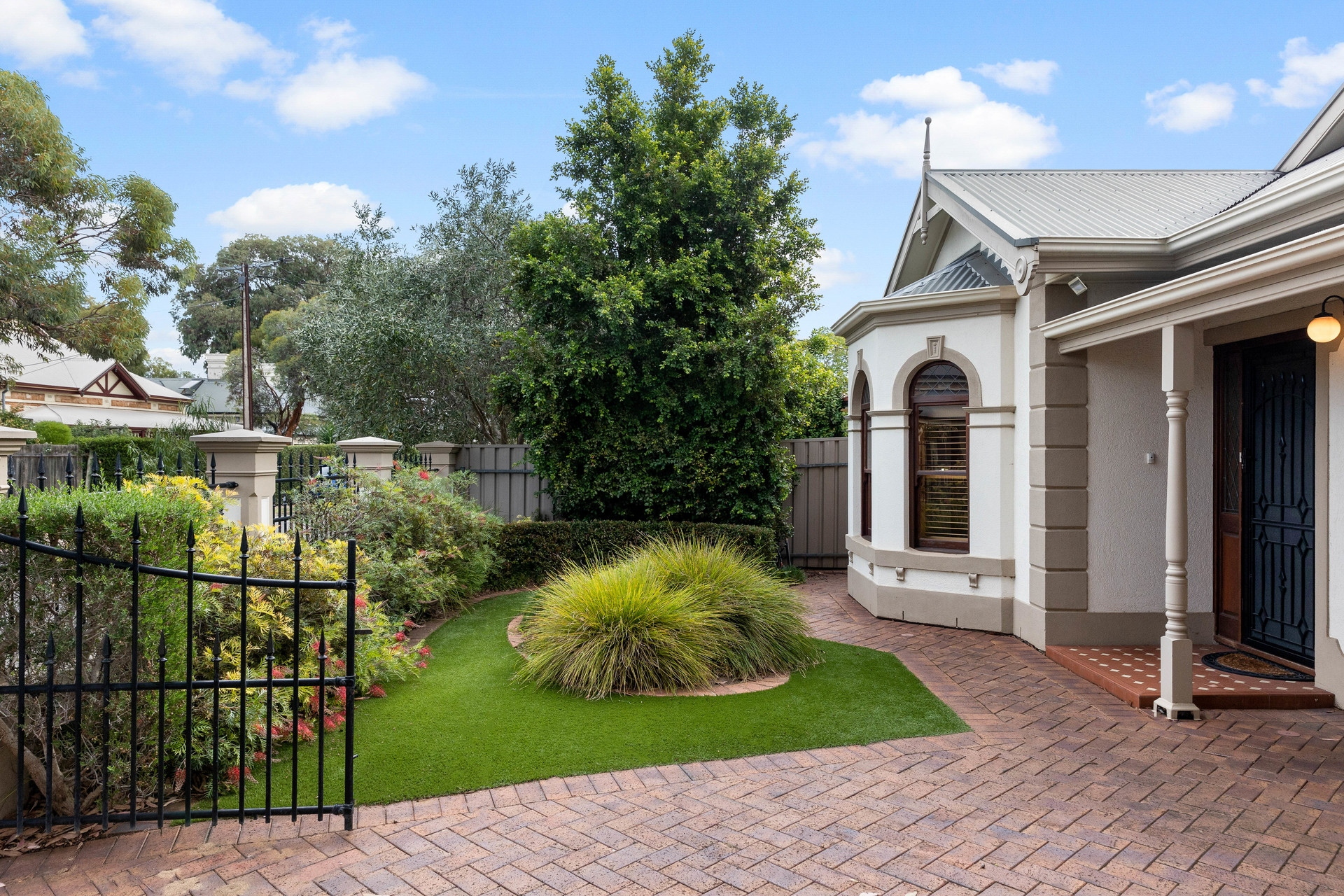 10 Louisa Street, Goodwood Sold by Giordano & Partners - image 2