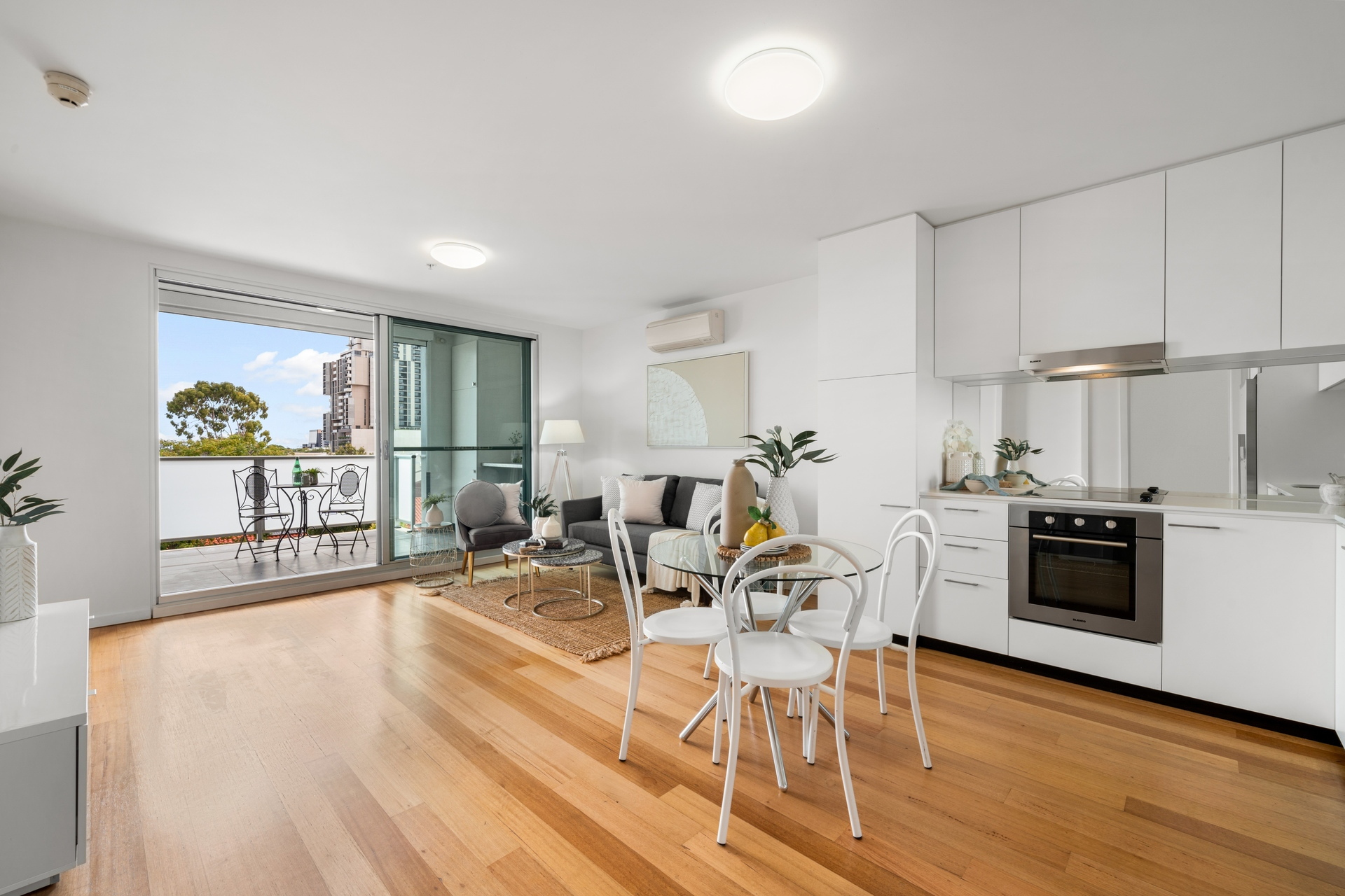 8/20 Norman Street, Adelaide Sold by Giordano & Partners - image 3