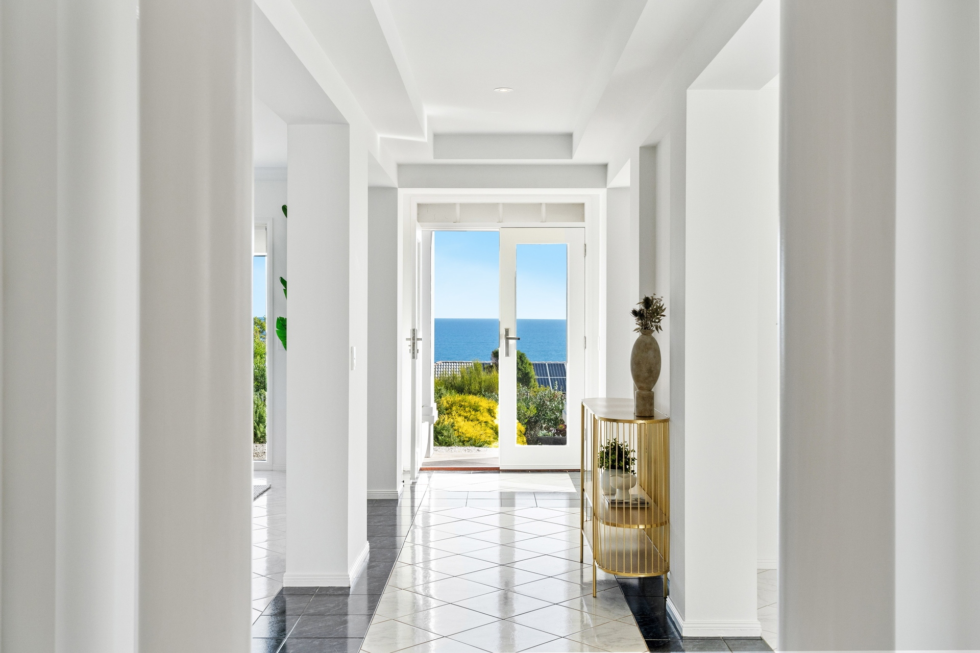 13 Westcliff Court, Marino Sold by Giordano & Partners - image 3