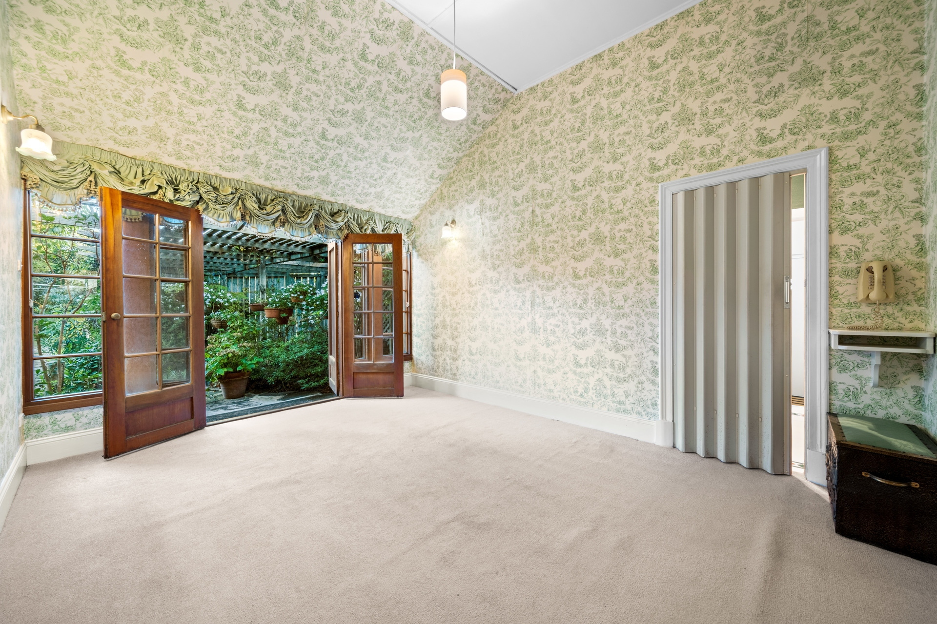 38 Wheaton Road, Plympton Sold by Giordano & Partners - image 8