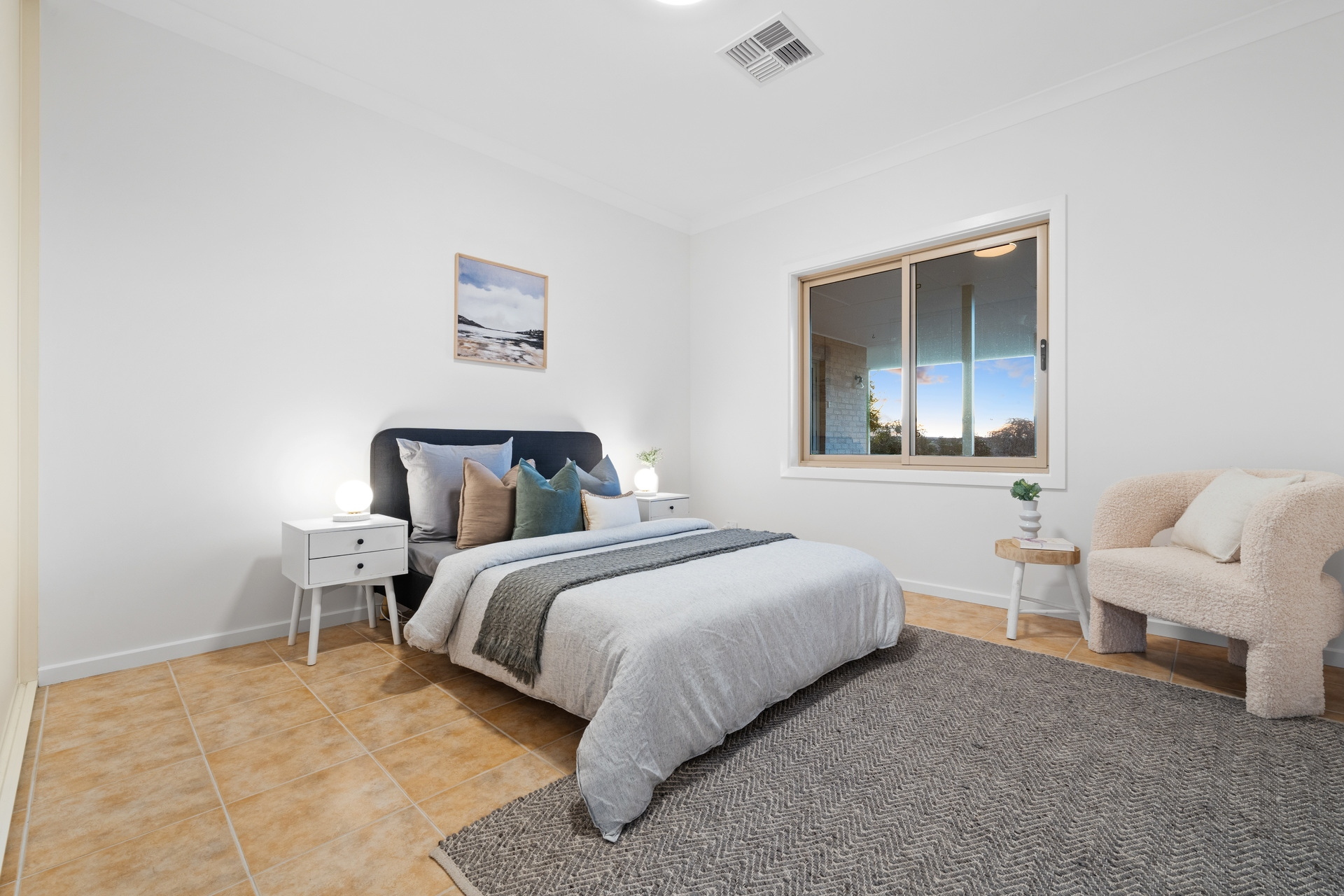 10  Queen Louisa Drive, Long Flat Sold by Giordano & Partners - image 20