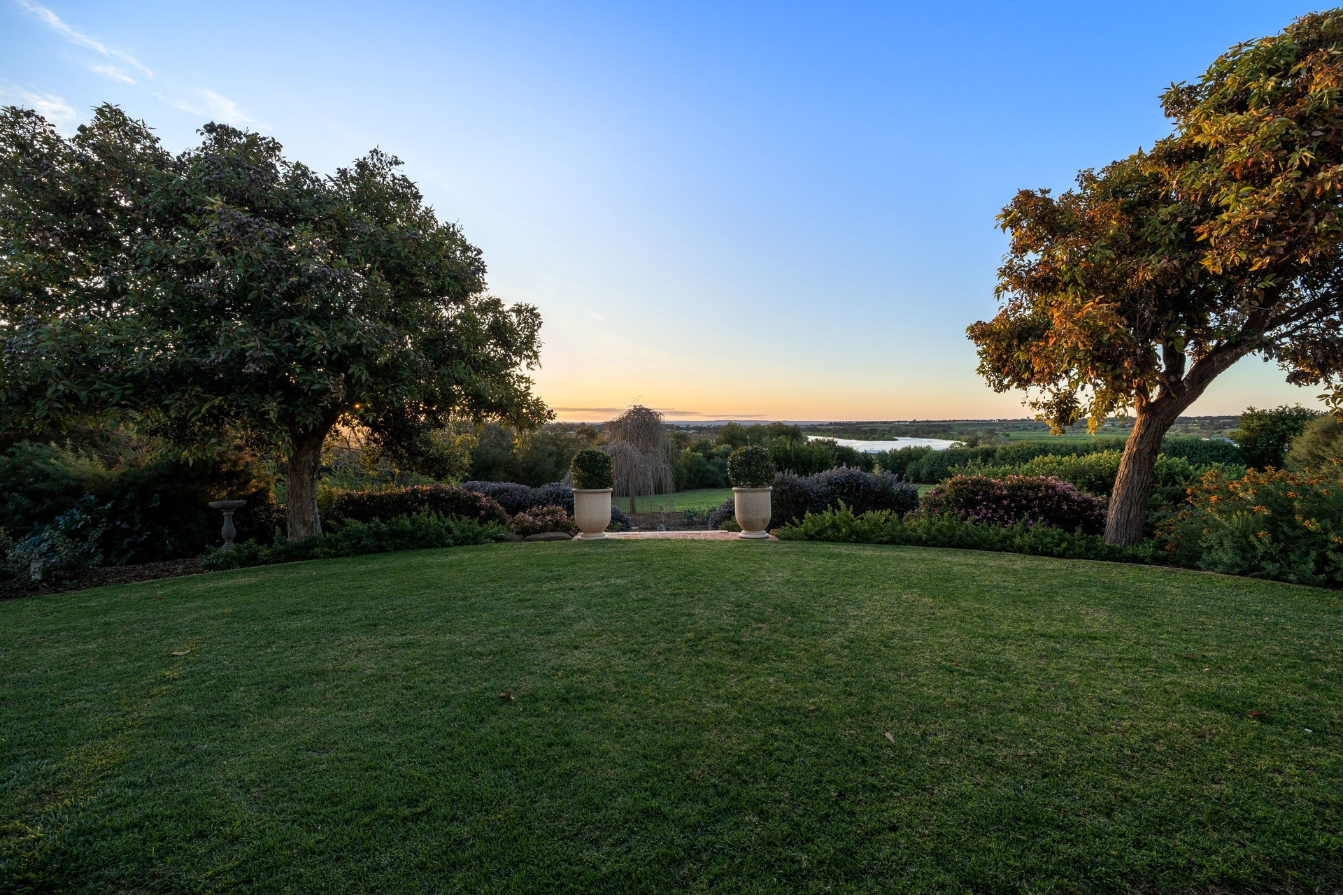 10  Queen Louisa Drive, Long Flat Sold by Giordano & Partners - image 2