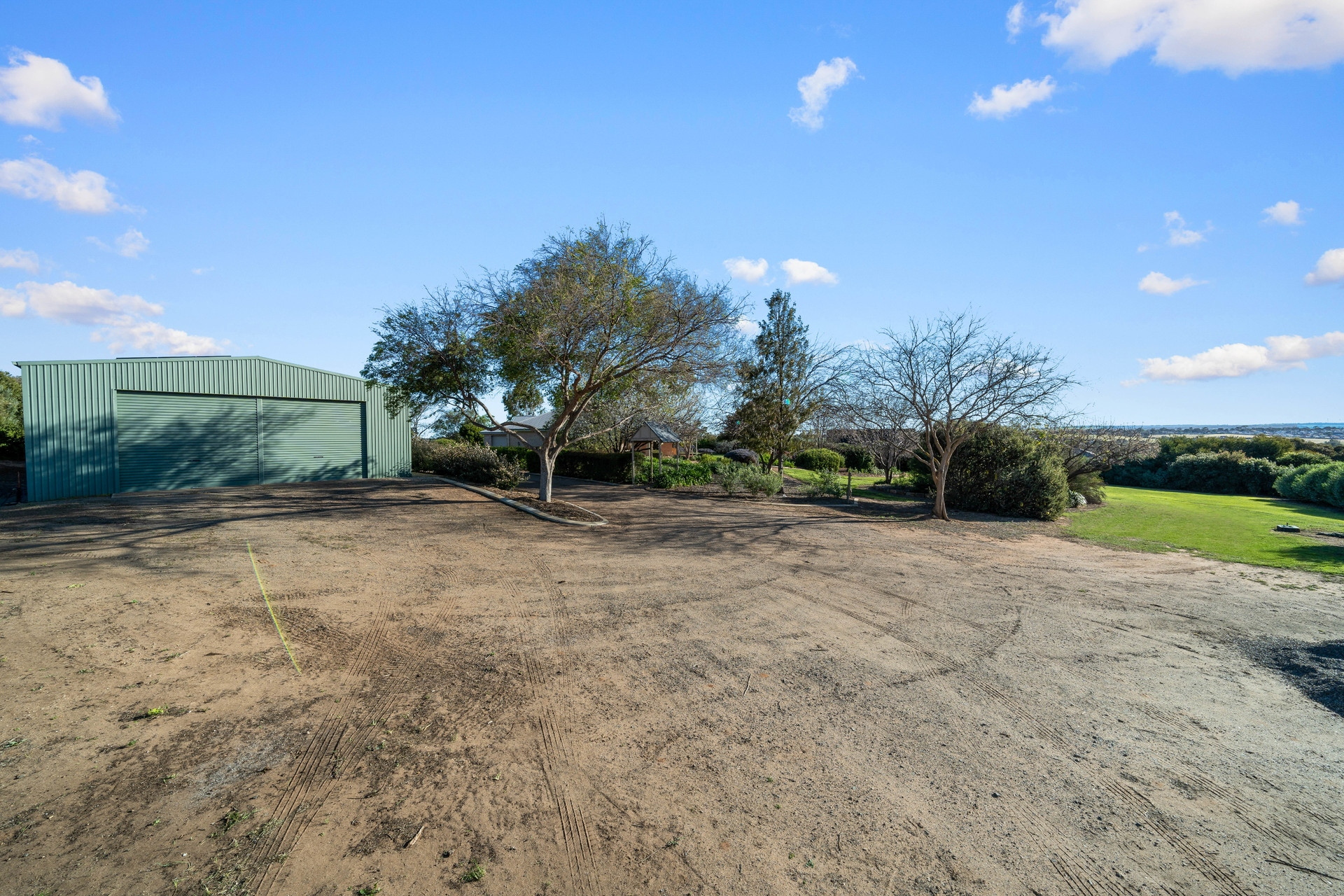 10  Queen Louisa Drive, Long Flat Sold by Giordano & Partners - image 24