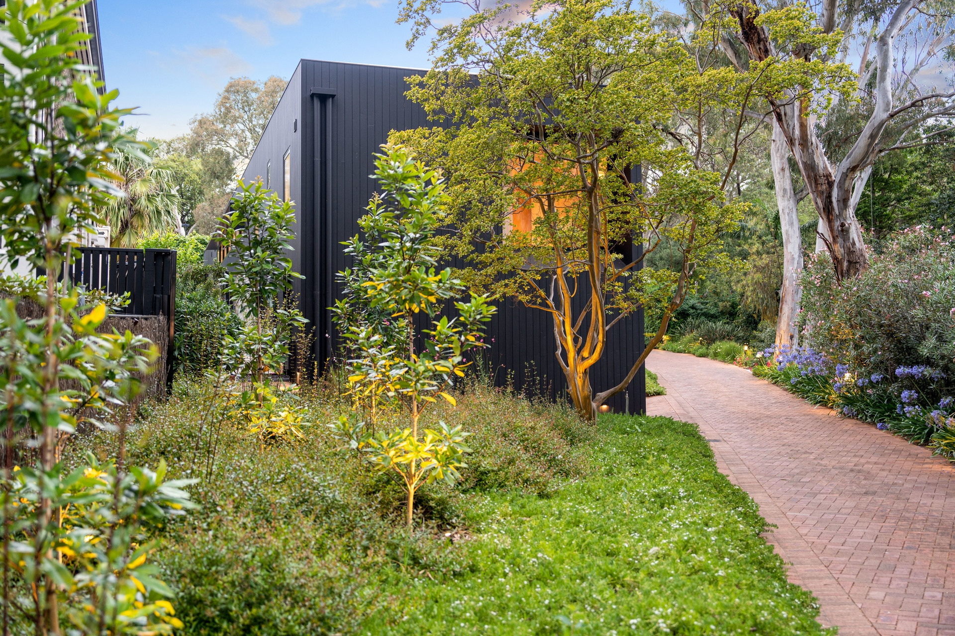 1A Pages Road, Mitcham Sold by Giordano & Partners - image 2