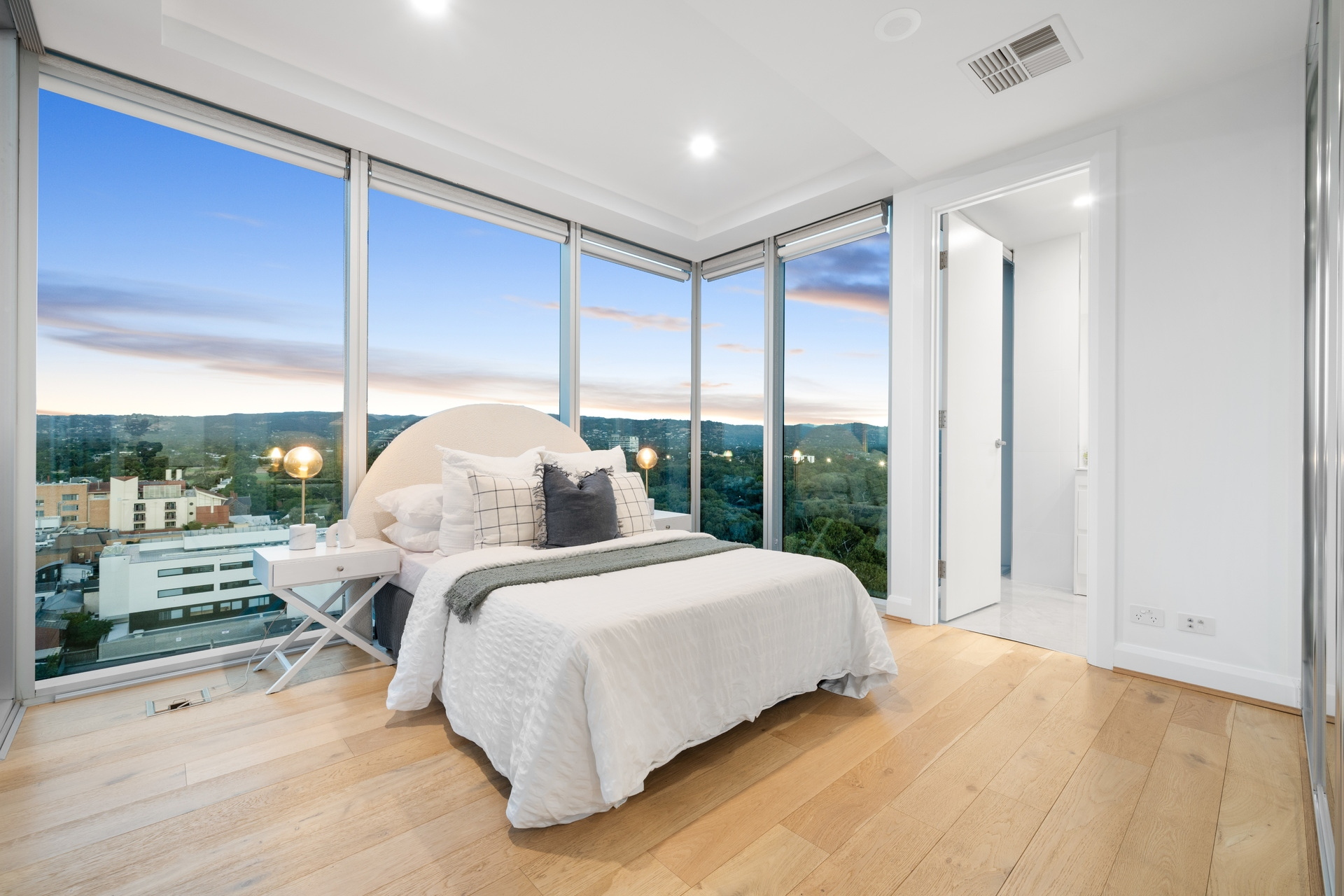 902/267 Hutt Street, Adelaide Sold by Giordano & Partners - image 1