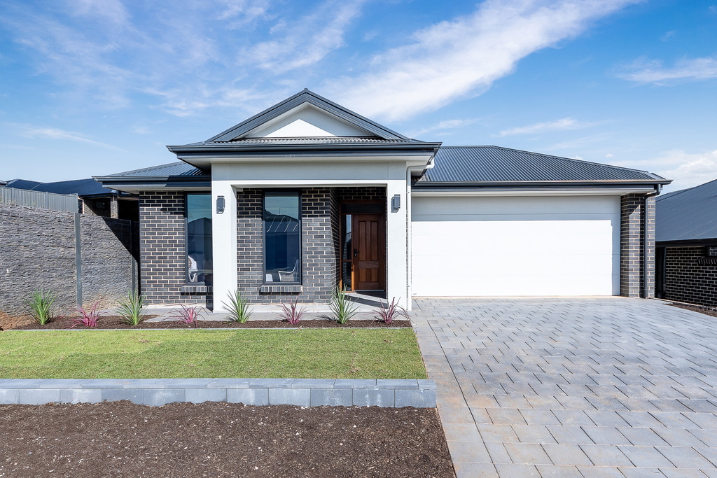 5 Swinley Close, Mount Barker Leased by Giordano & Partners