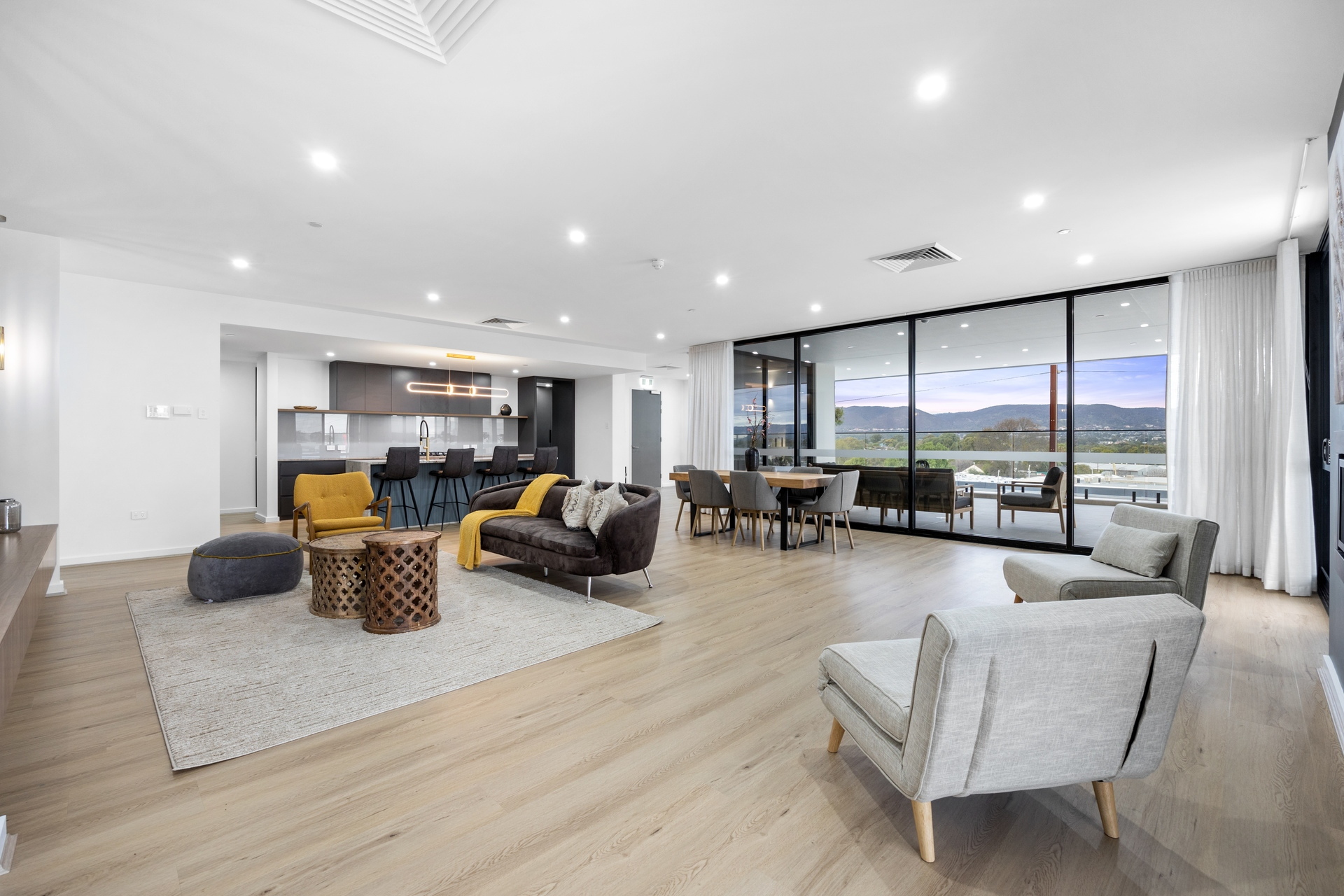 Penthouse/483 North East Road, Hillcrest Leased by Giordano & Partners - image 9