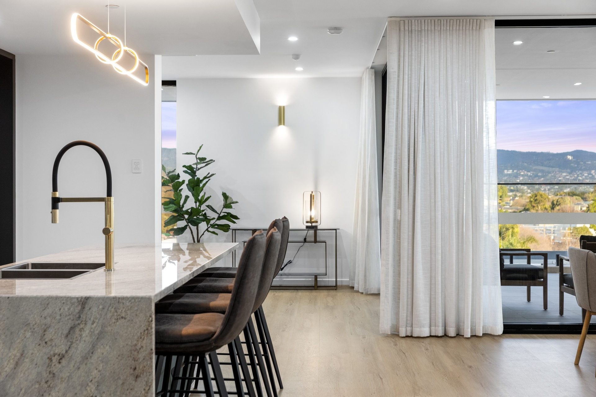 Penthouse/483 North East Road, Hillcrest Leased by Giordano & Partners - image 4