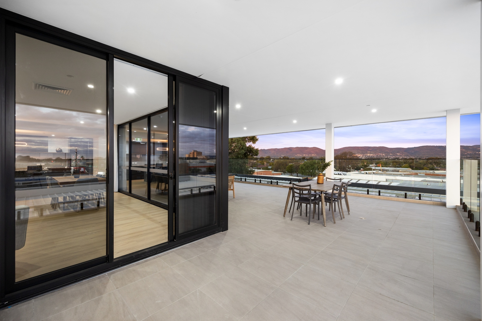 Penthouse/483 North East Road, Hillcrest Leased by Giordano & Partners - image 25