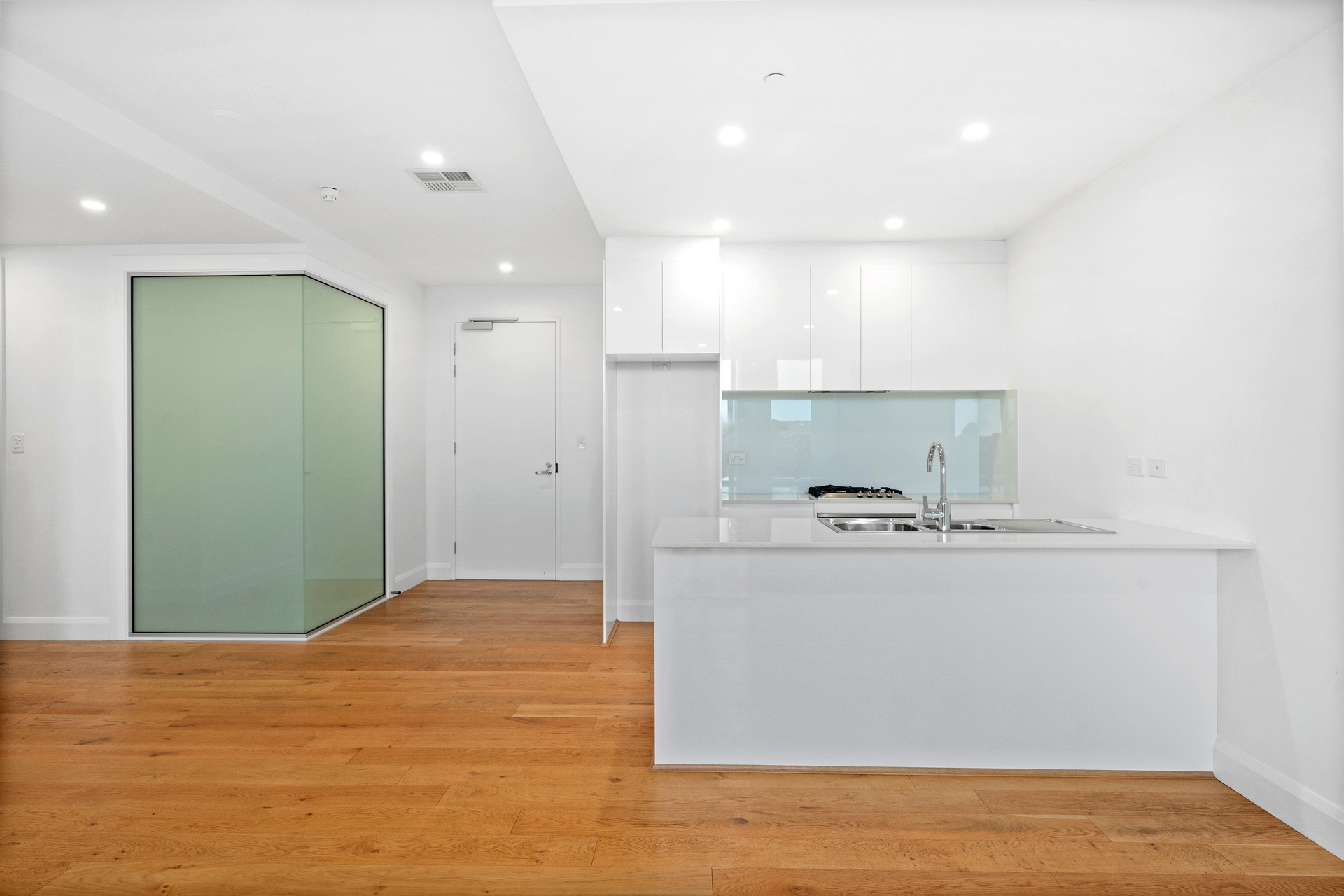 502/267 Hutt Street, Adelaide Leased by Giordano & Partners - image 6