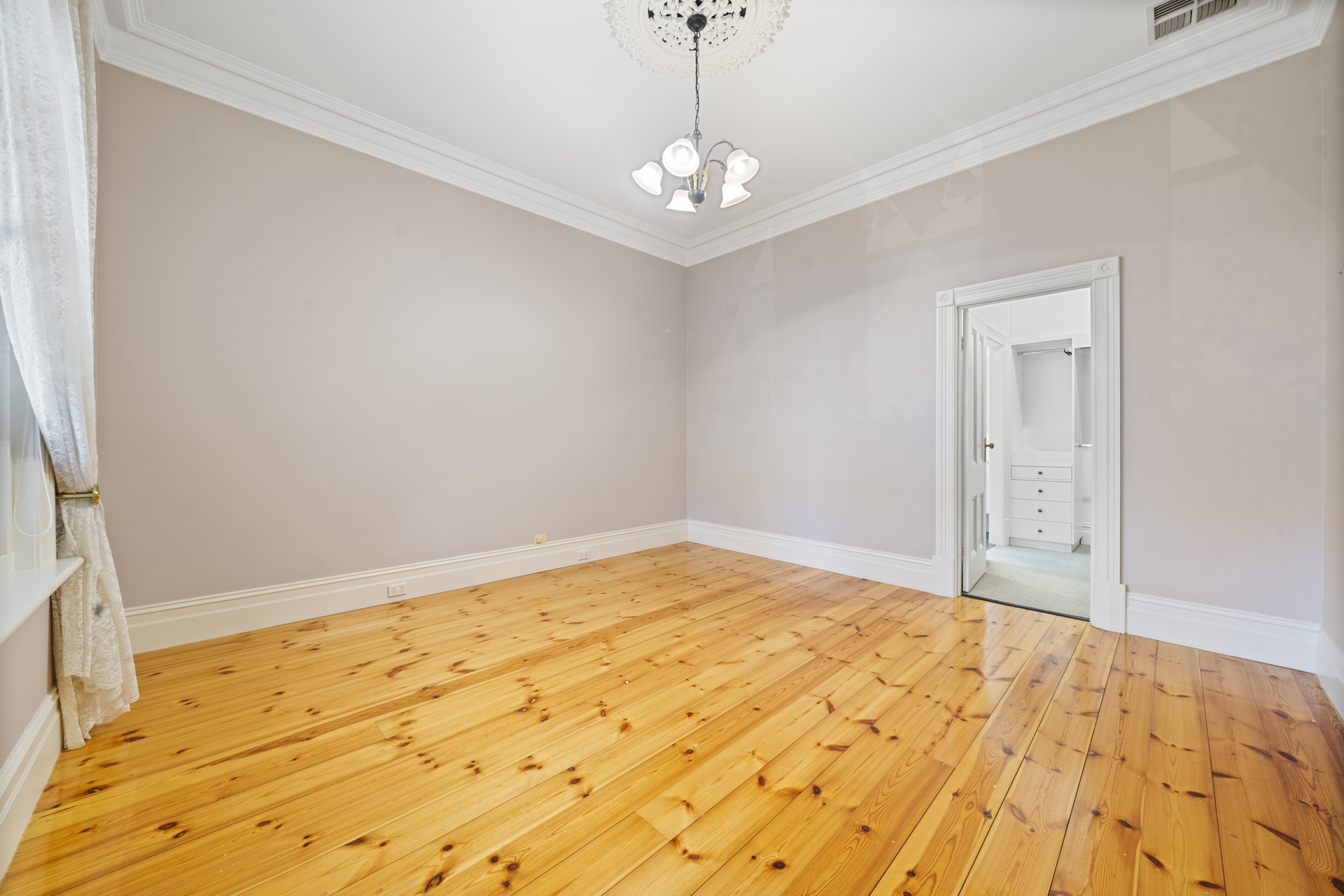 36 Seventh Avenue, St Peters Leased by Giordano & Partners - image 14