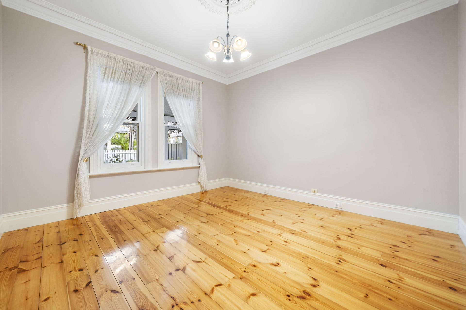 36 Seventh Avenue, St Peters Leased by Giordano & Partners - image 13