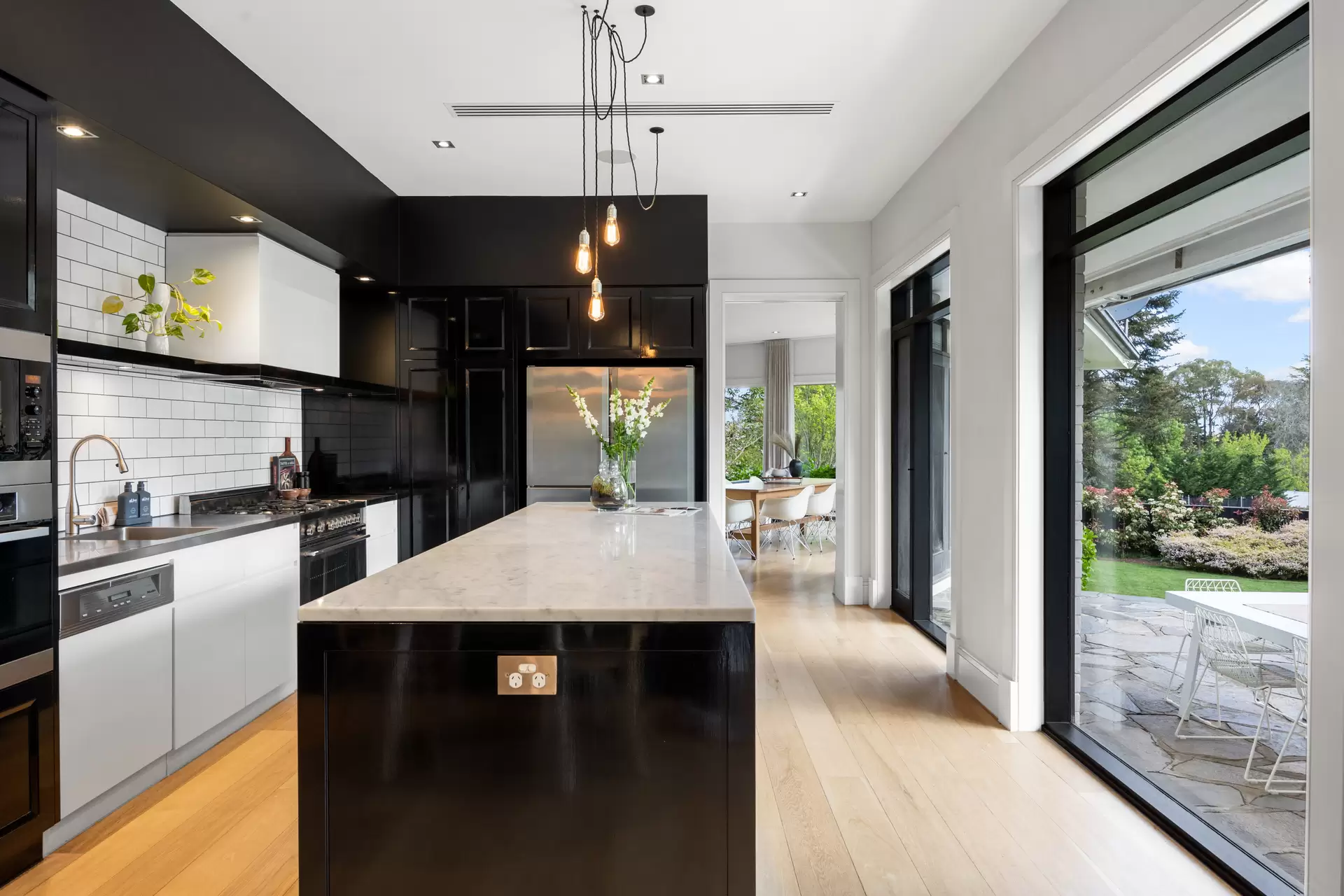 14 White Avenue, Crafers Sold by Giordano & Partners - image 5