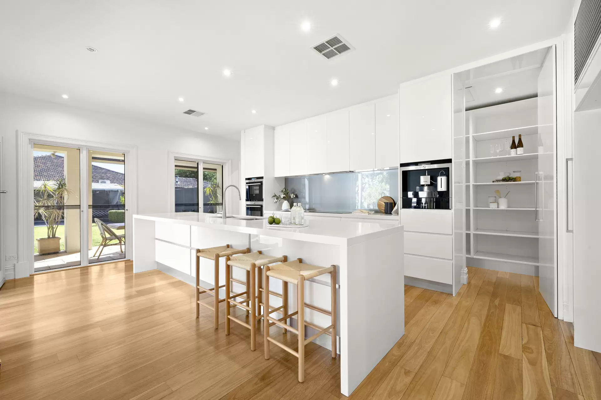 44 Winchester Street, St Peters Leased by Giordano & Partners - image 5