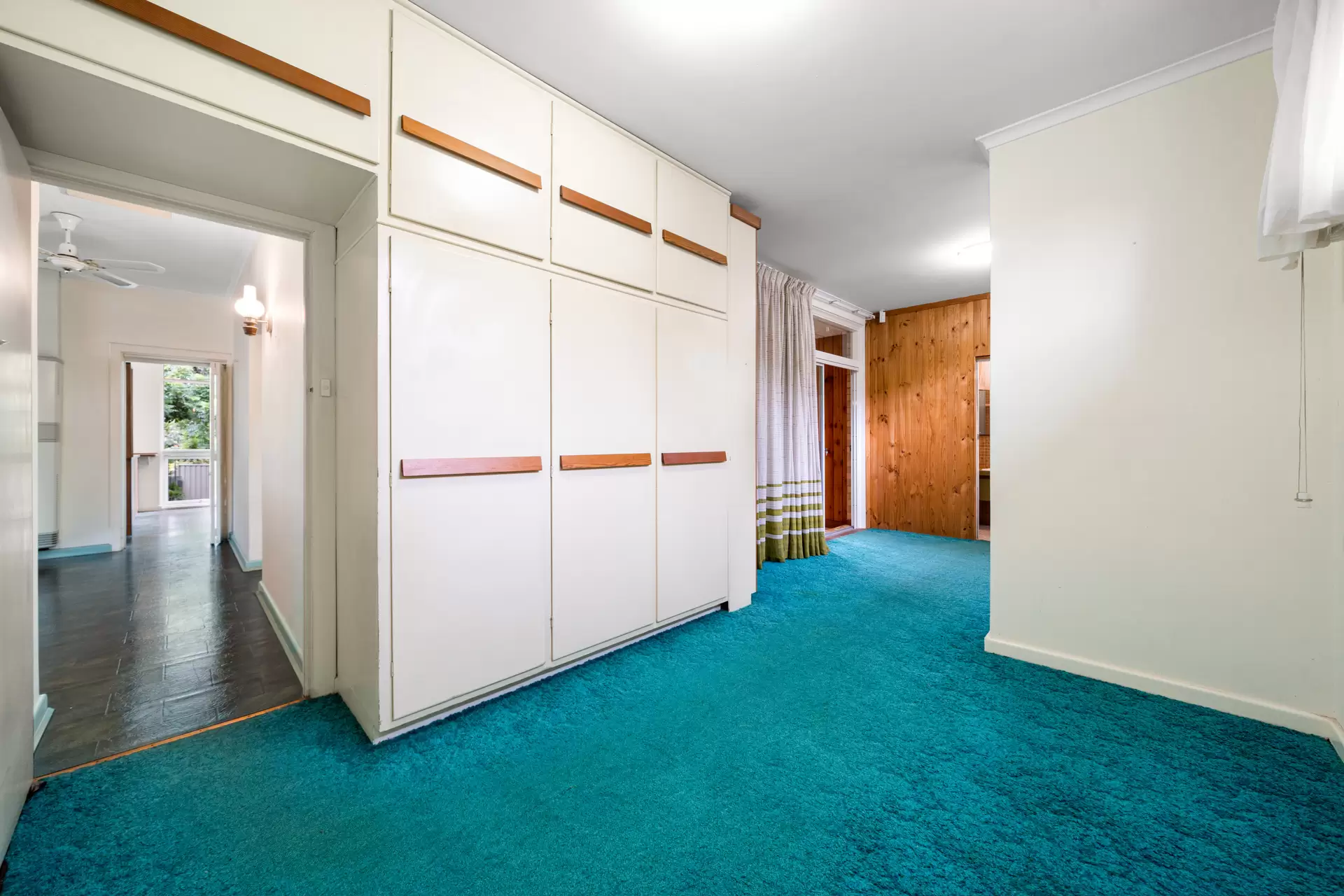 2 Elm Court, Vale Park Leased by Giordano & Partners - image 10