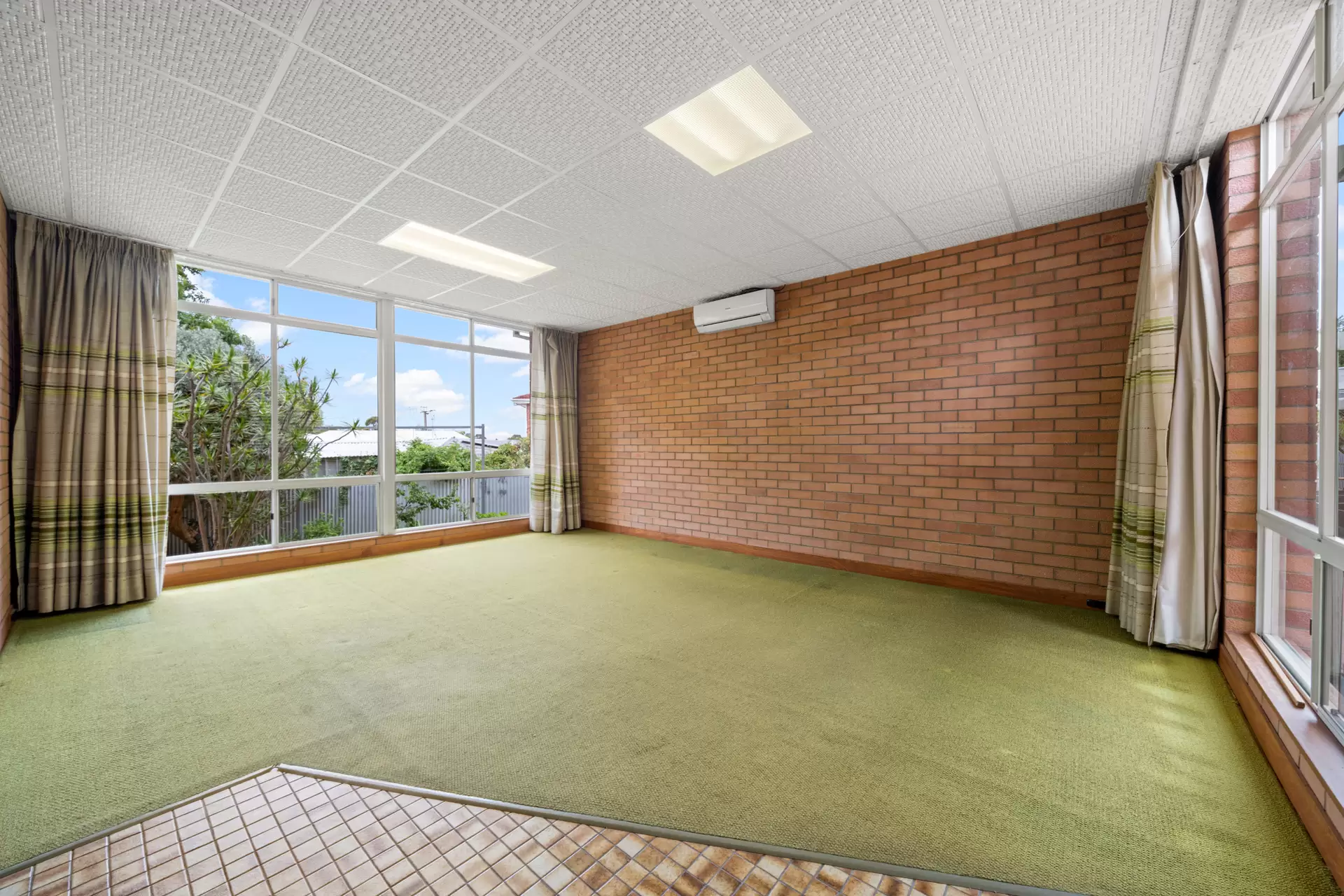 2 Elm Court, Vale Park Leased by Giordano & Partners - image 13