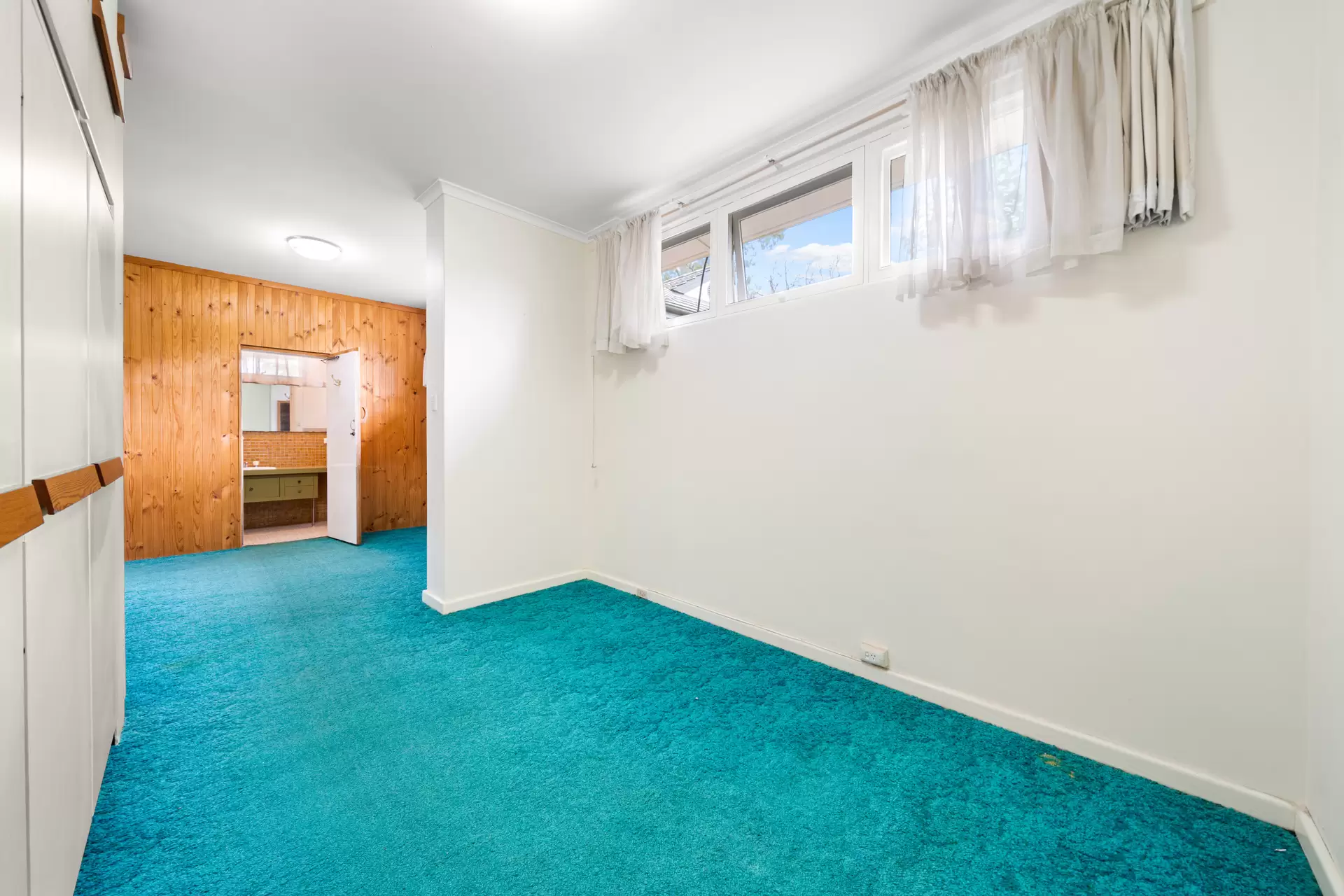 2 Elm Court, Vale Park Leased by Giordano & Partners - image 9