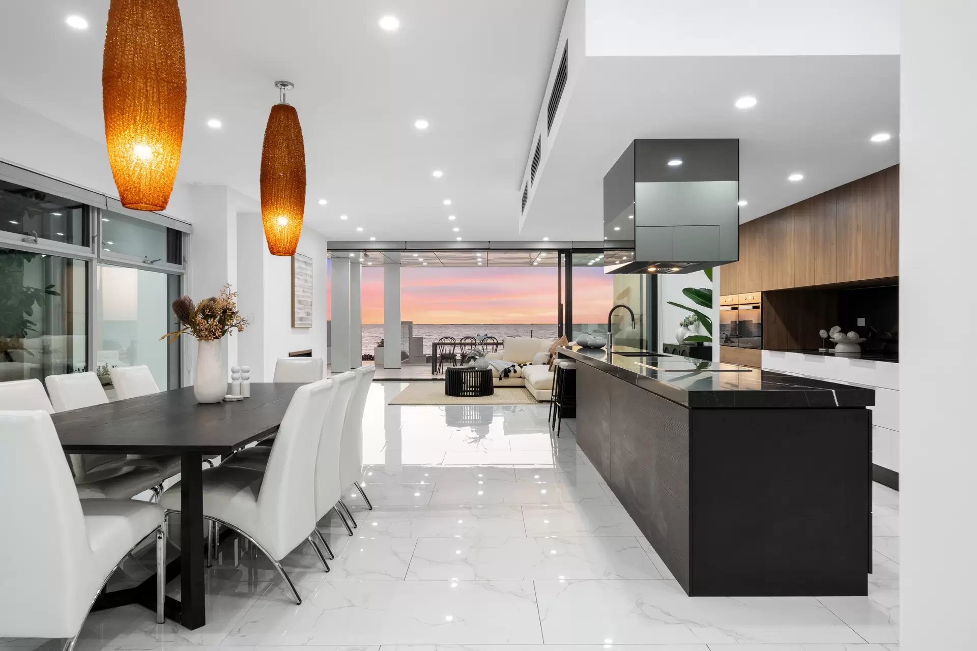 21 North Esplanade, Glenelg North Sold by Giordano & Partners - image 5