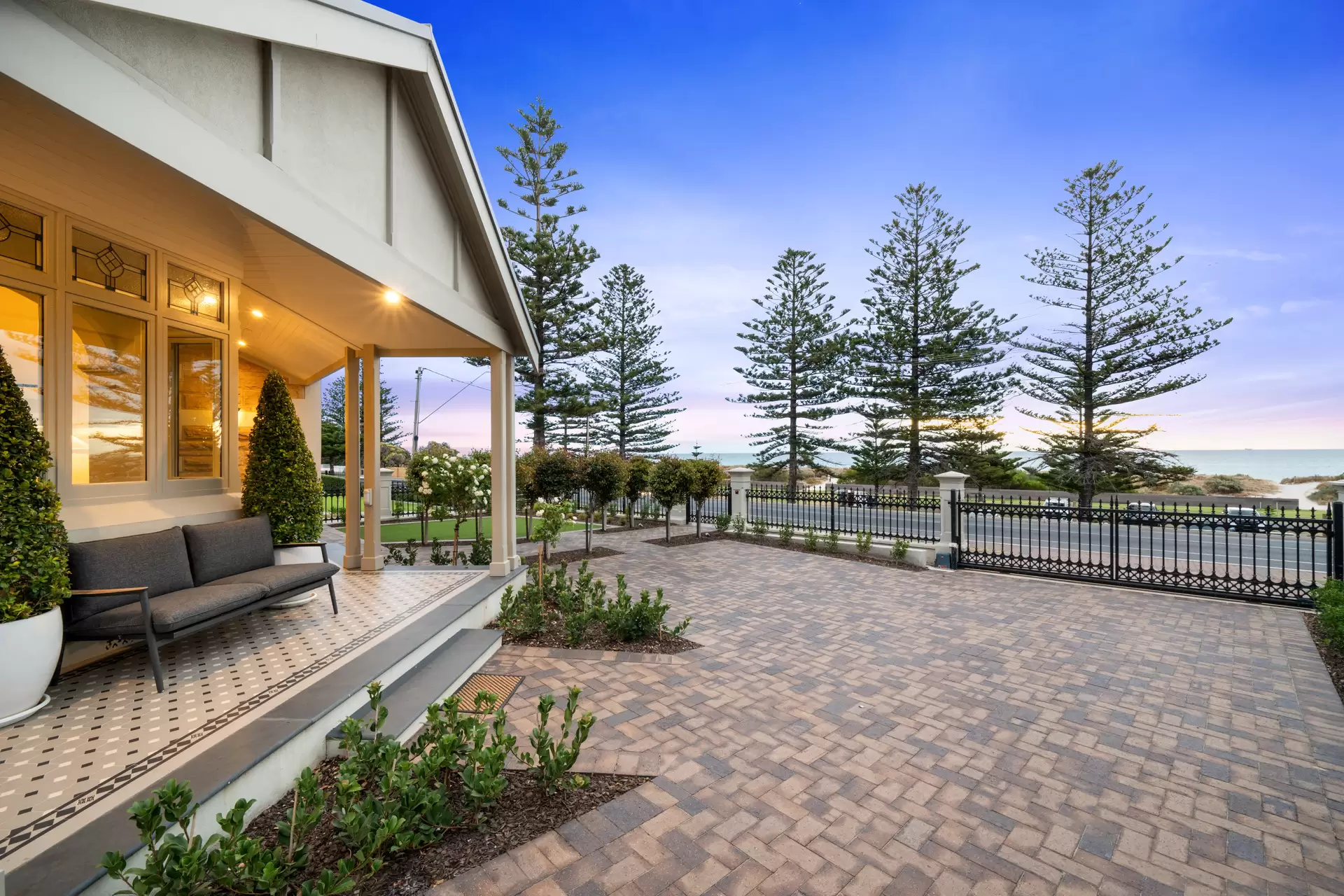 34 Esplanade, Semaphore South Sold by Giordano & Partners - image 33