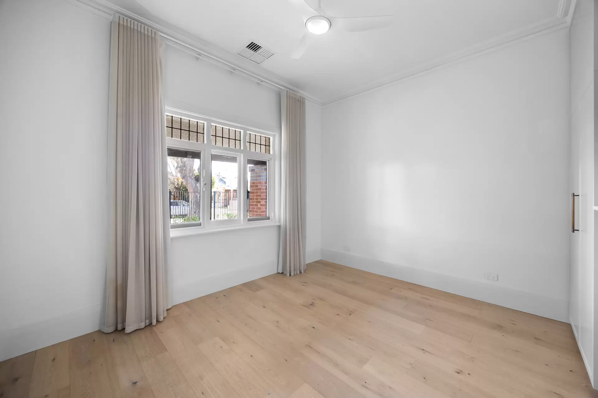 14 Phillips Street, Kensington Leased by Giordano & Partners - image 8