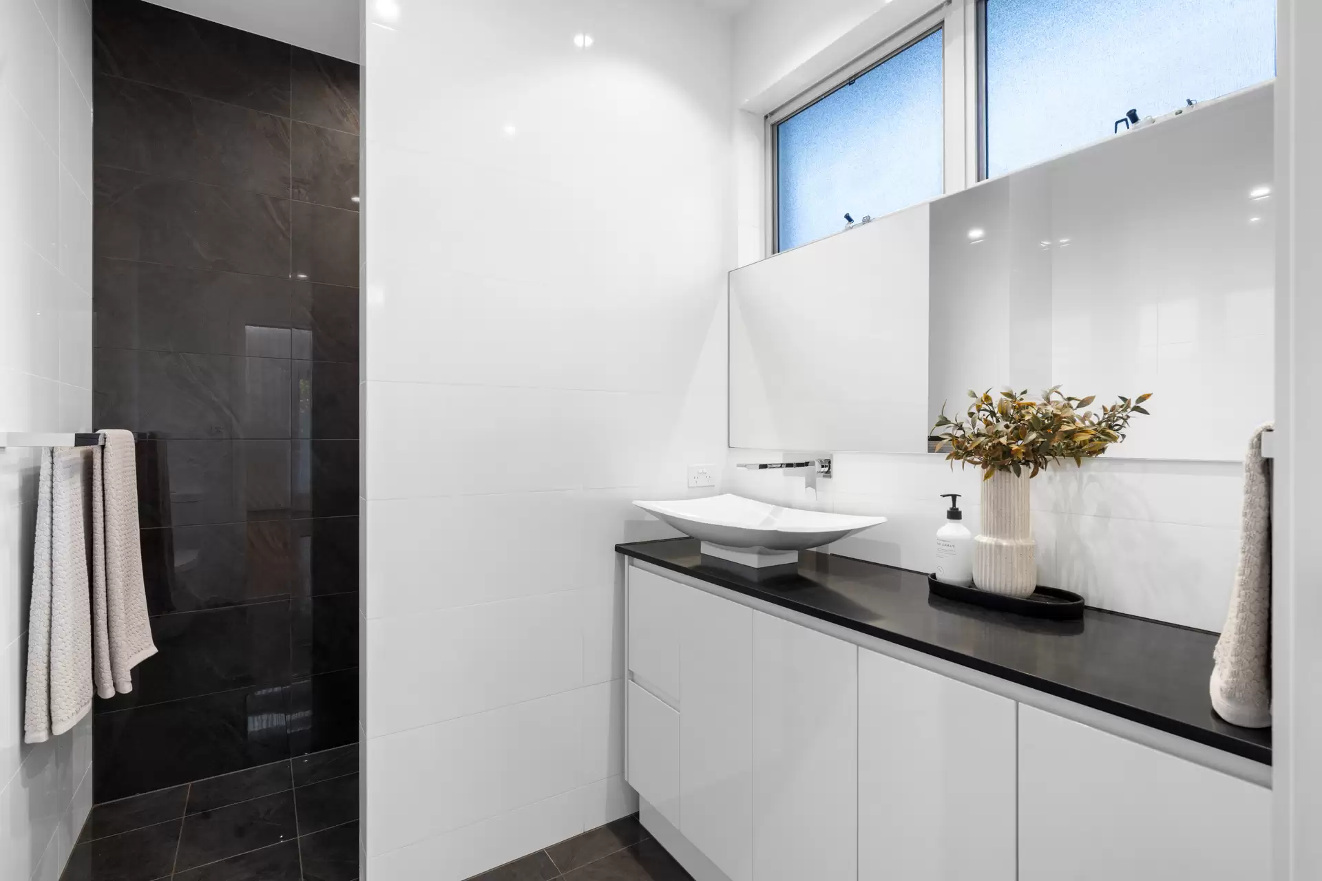 7 & 7a Way Avenue, Myrtle Bank Sold by Giordano & Partners - image 6