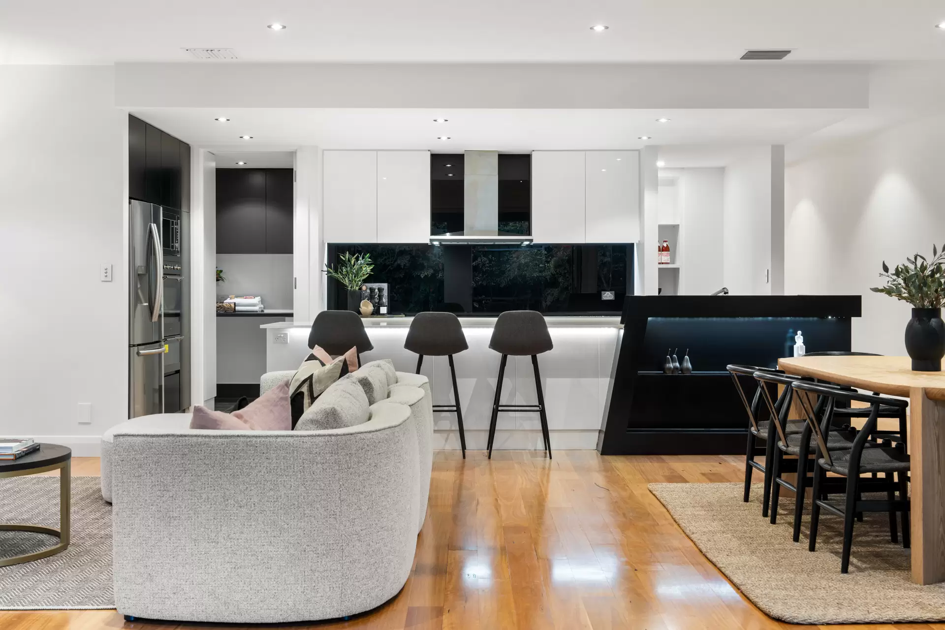 7 & 7a Way Avenue, Myrtle Bank Sold by Giordano & Partners - image 11