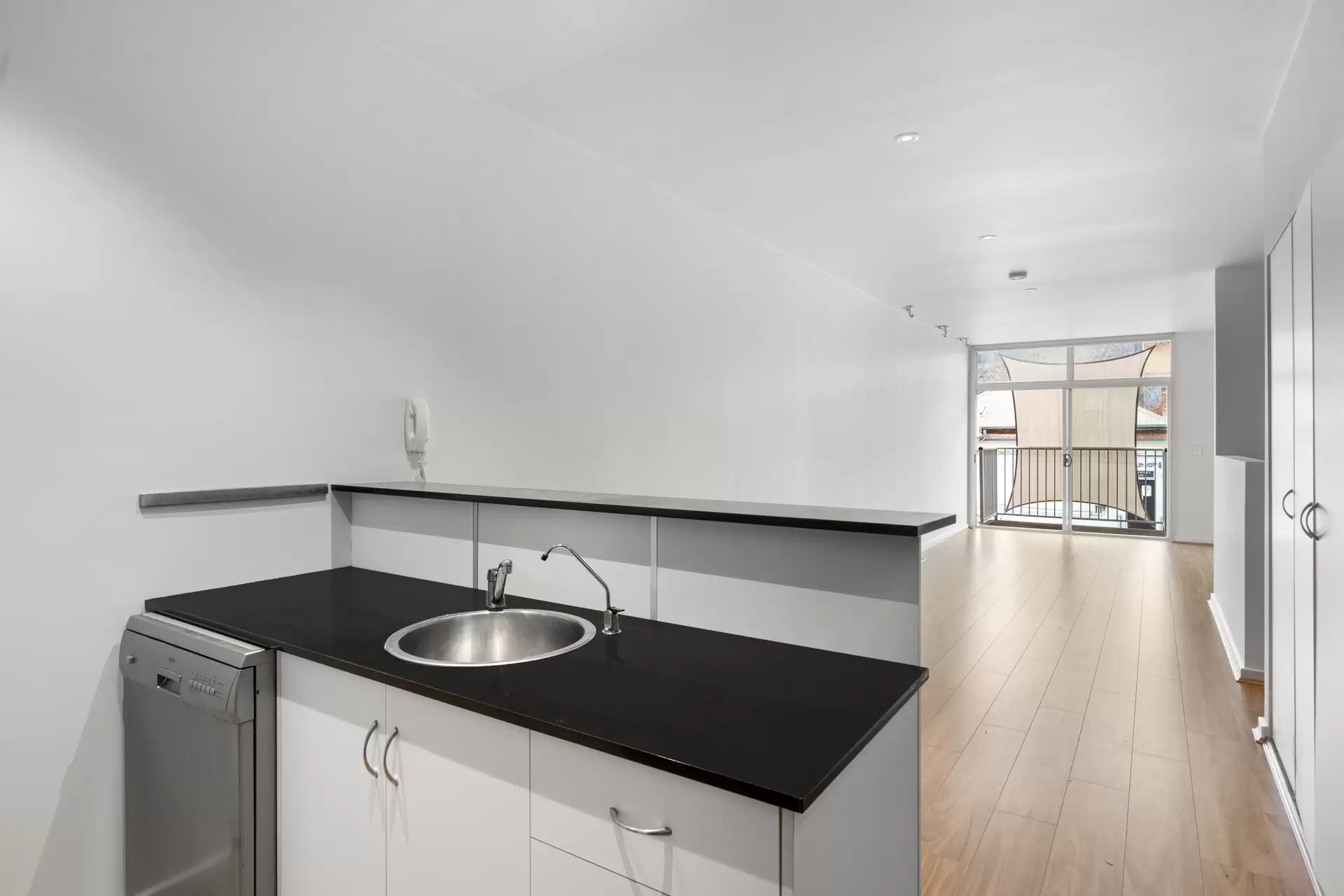 1/12 Toms Court, Adelaide Leased by Giordano & Partners - image 2