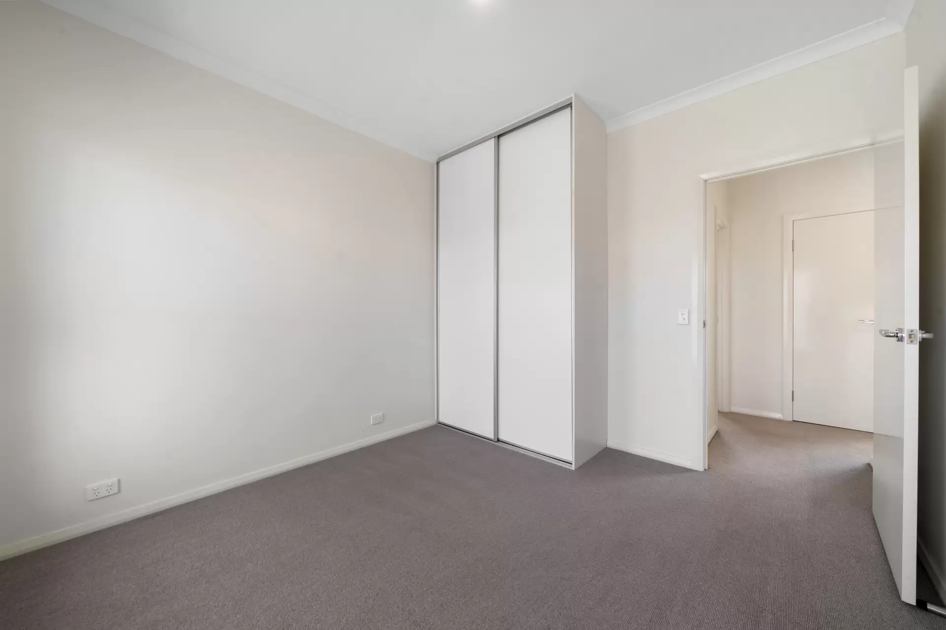 15 Lawton Crescent, Woodville West Leased by Giordano & Partners - image 11