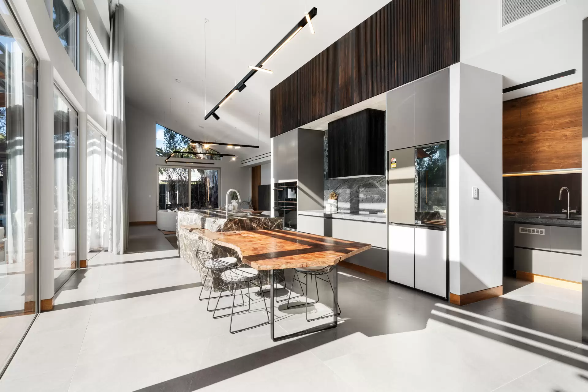 Hawthorn For Sale by Giordano & Partners - image 5