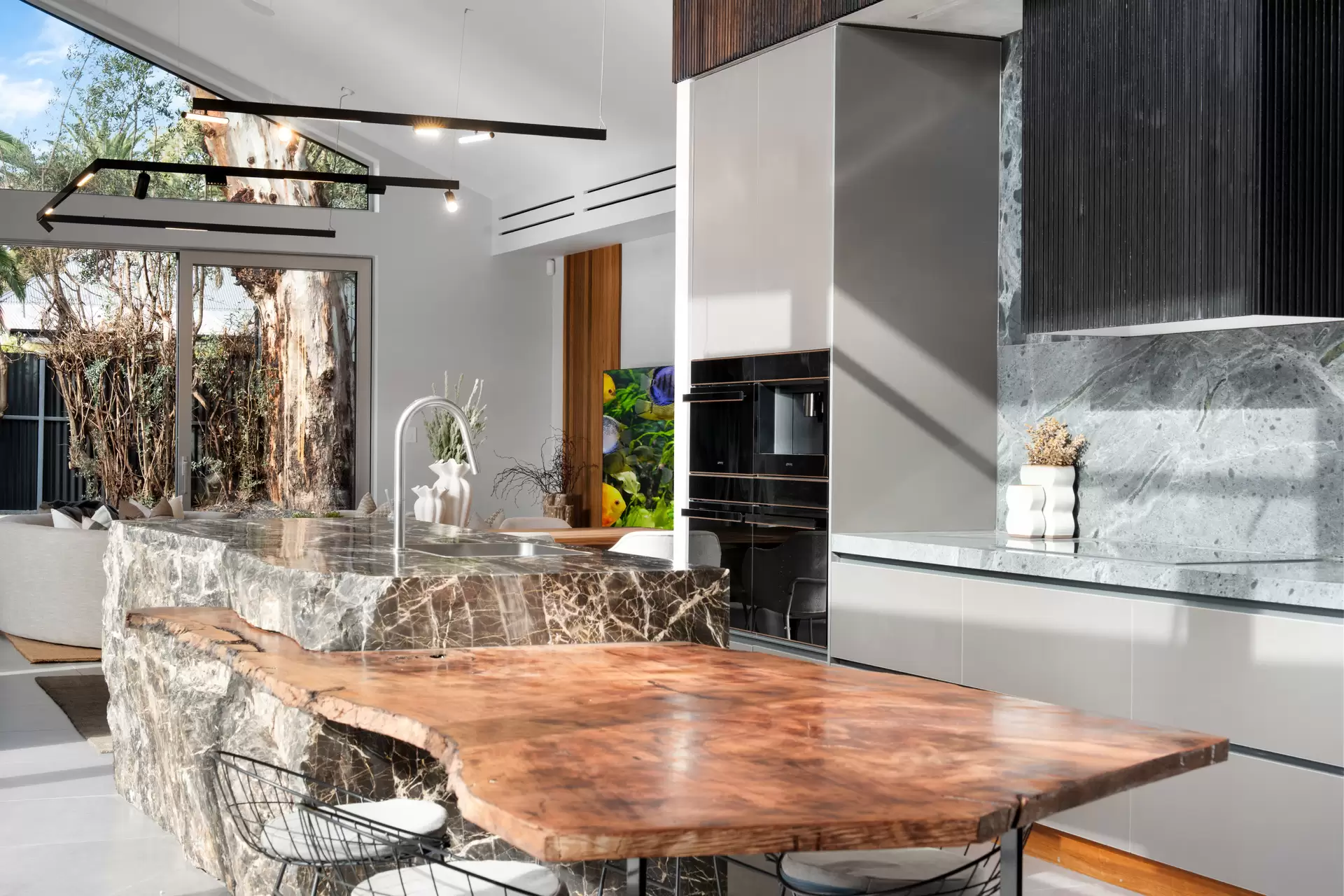 Hawthorn For Sale by Giordano & Partners - image 4