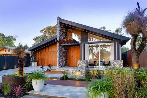 14a Hawthorn Crescent, Hawthorn For Sale by Giordano & Partners