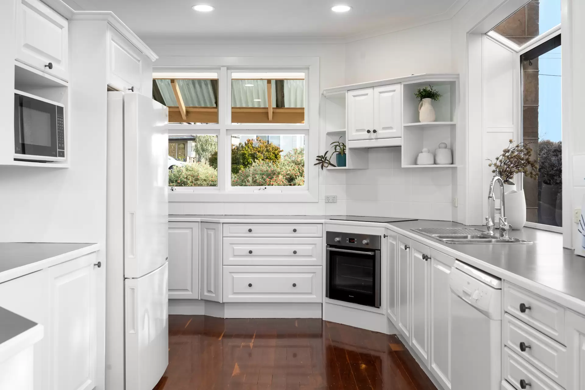 16 Centre Way, Belair For Sale by Giordano & Partners - image 9